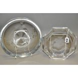 AN ART DECO STYLE OCTAGONAL CLEAR GLASS DISH IN THE MANNER OF ORREFORS, intaglio etched with a