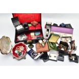 A BOX OF SILVER JEWELLERY AND OTHER ASSORTED ITEMS, to include a 'Mizpah' brooch, an ivy leaf