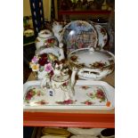 A GROUP OF ROYAL ALBERT OLD COUNTRY ROSES GIFTWARES AND DINNERWARES, comprising a small novelty