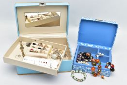 A BOX OF ASSORTED COSTUME JEWELLERY, to include an assortment of dress rings, earrings, a ladies