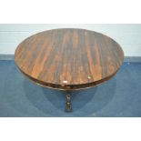 A WILLIAM IV ROSEWOOD CIRCULAR BREAKFAST TABLE, made by cabinet maker, Thomas Feetam of Hull, the