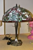 A TIFFANY STYLE TABLE LAMP, height to top of shade 56cm (Condition report: not tested, appears ok)