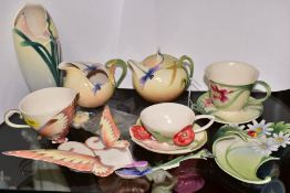 ELEVEN PIECES OF FRANZ PORCELAIN, including a milk jug and covered sugar bowl with dragonflies and