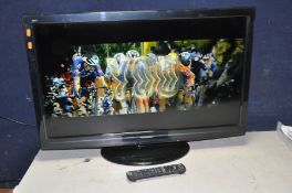 A PANASONIC TX-L37G20B 37in tv with remote and instruction manual (PAT pass and working)