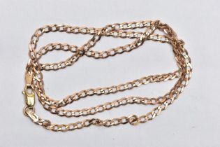 A 9CT GOLD CHAIN NECKLACE, a rose gold flat curb link chain, approximate length 530mm, fitted with a