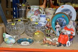 A GROUP OF CERAMICS AND CRYSTAL GLASS, to include Coalport wall plates 'Xmas holly cart', 'A glimpse