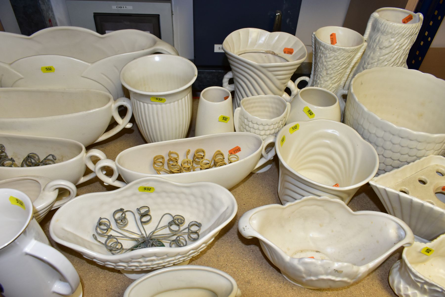 A QUANTITY OF SYLVAC POTTERY, comprising twenty one black and pewter effect tankards, household - Image 5 of 9