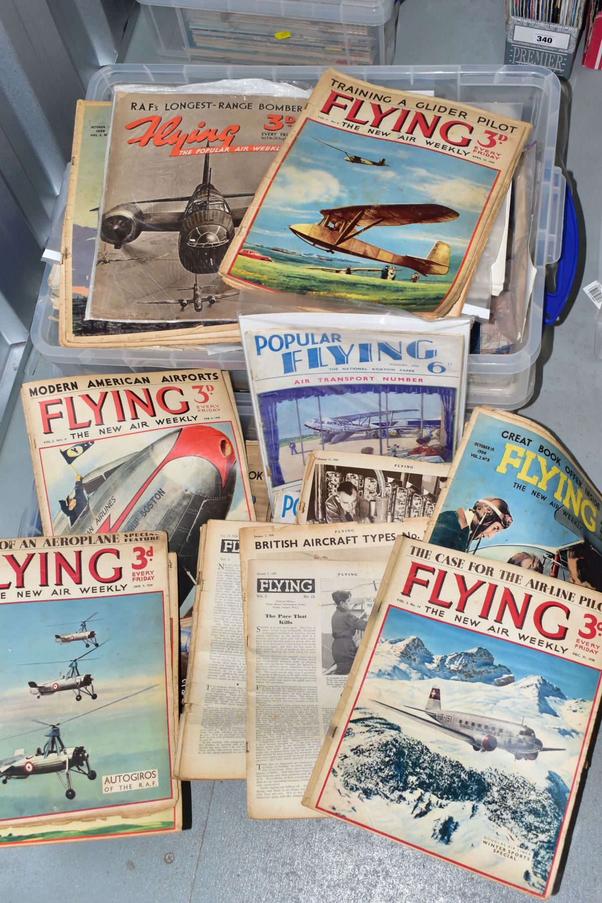 AIRCRAFT & MISCELLANEOUS MAGAZINES, three boxes containing a collection of several hundred mainly - Bild 3 aus 3