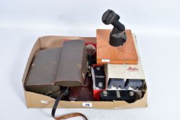 A TRAY CONTAINING LEITZ PRODUCTS including Leicina 8s cine camera with leather case, two boxed slide