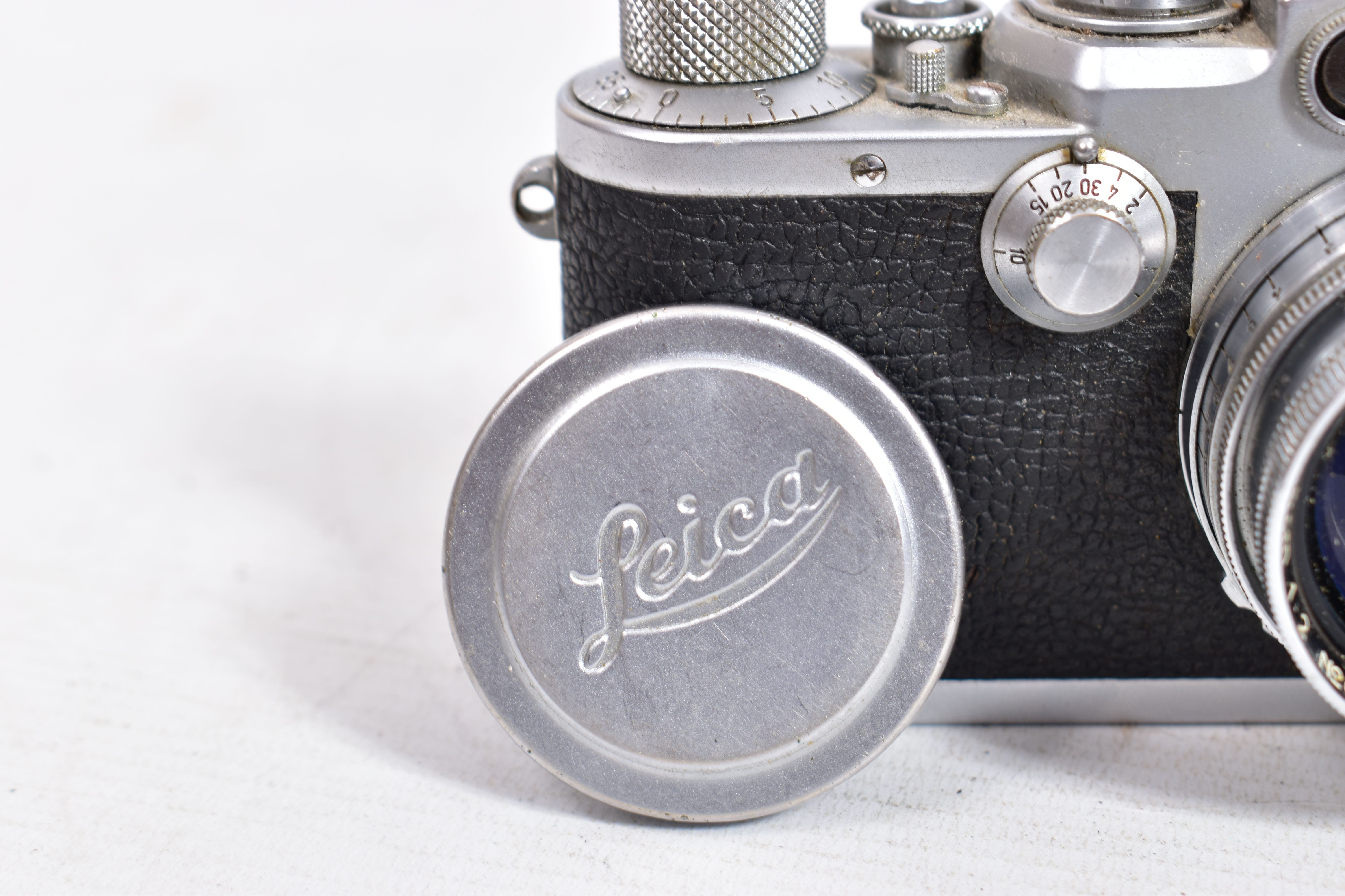 A 1951-2 LEICA lllf RANGEFINDER CAMERA Ser.No. 595250 fitted with a Summitar 5cm f2 lens Ser.No - Image 5 of 5