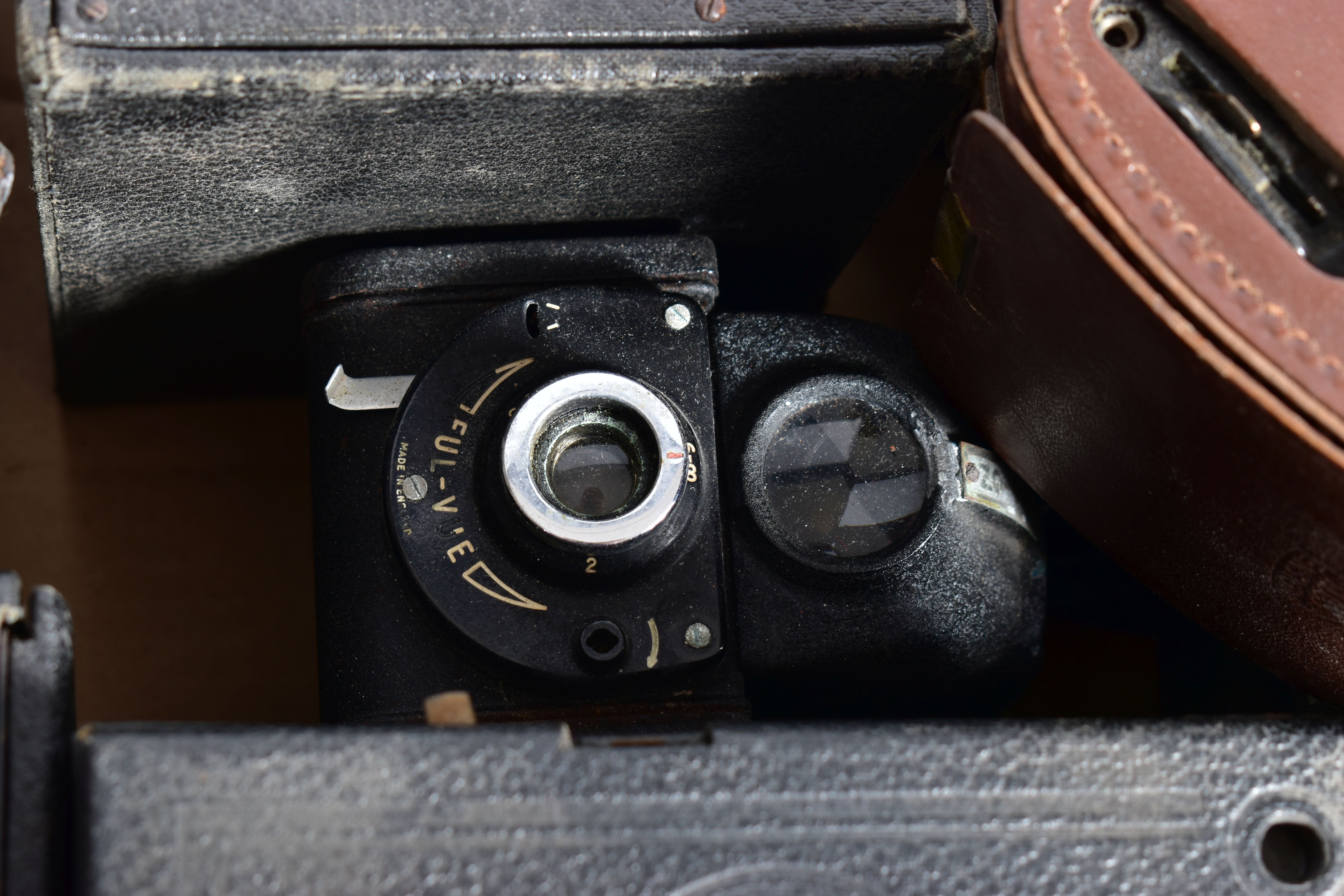 A TRAY CONTAINING HOUGHTON ENSIGN CAMERAS including two Folding Klito, two Ful-Vue , two Ful-Vue - Image 3 of 6