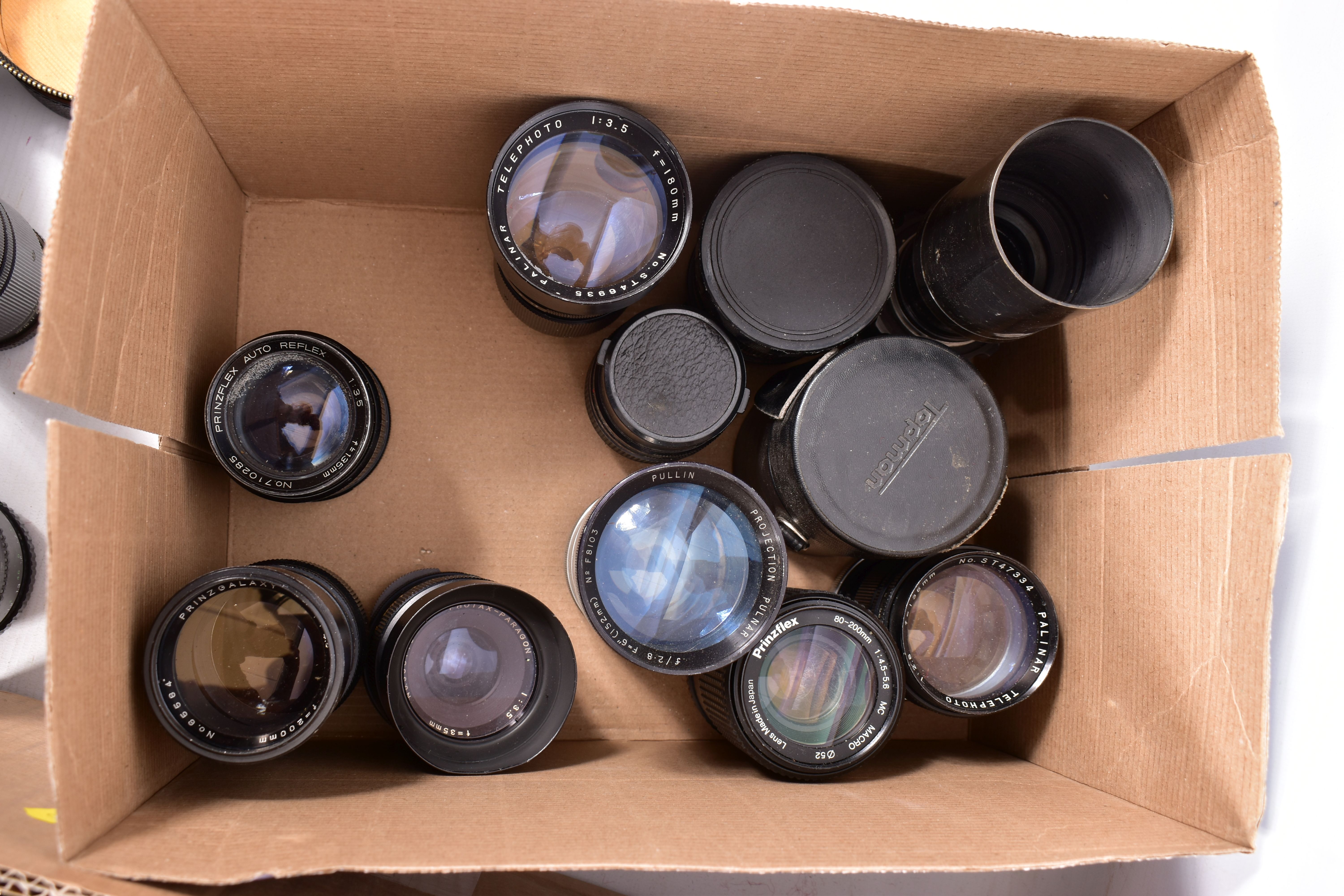 THREE TRAYS OF CAMERA LENSES by makers such as Palina, Prinzflex, Tokina, Hainimex. Kowa etc of - Image 5 of 8