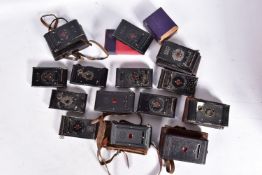 A TRAY CONTAINING FOURTEEN KODAK VEST POCKETS including a boxed Autographic