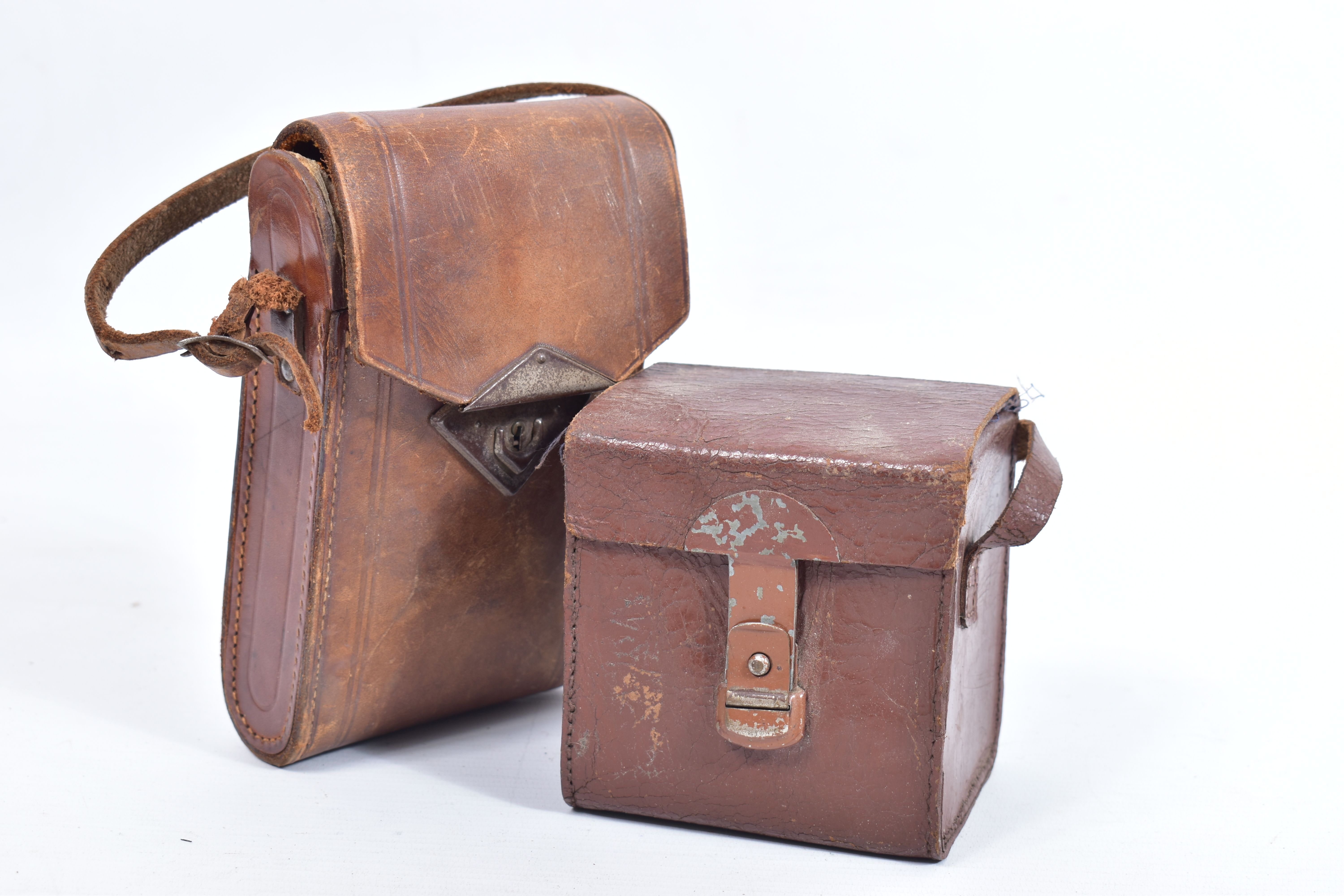 A NEWMAN AND GUARDIA BABY 'SIBYL' FOLDING CAMERA with leather case ( rear panel missing) - Image 11 of 12