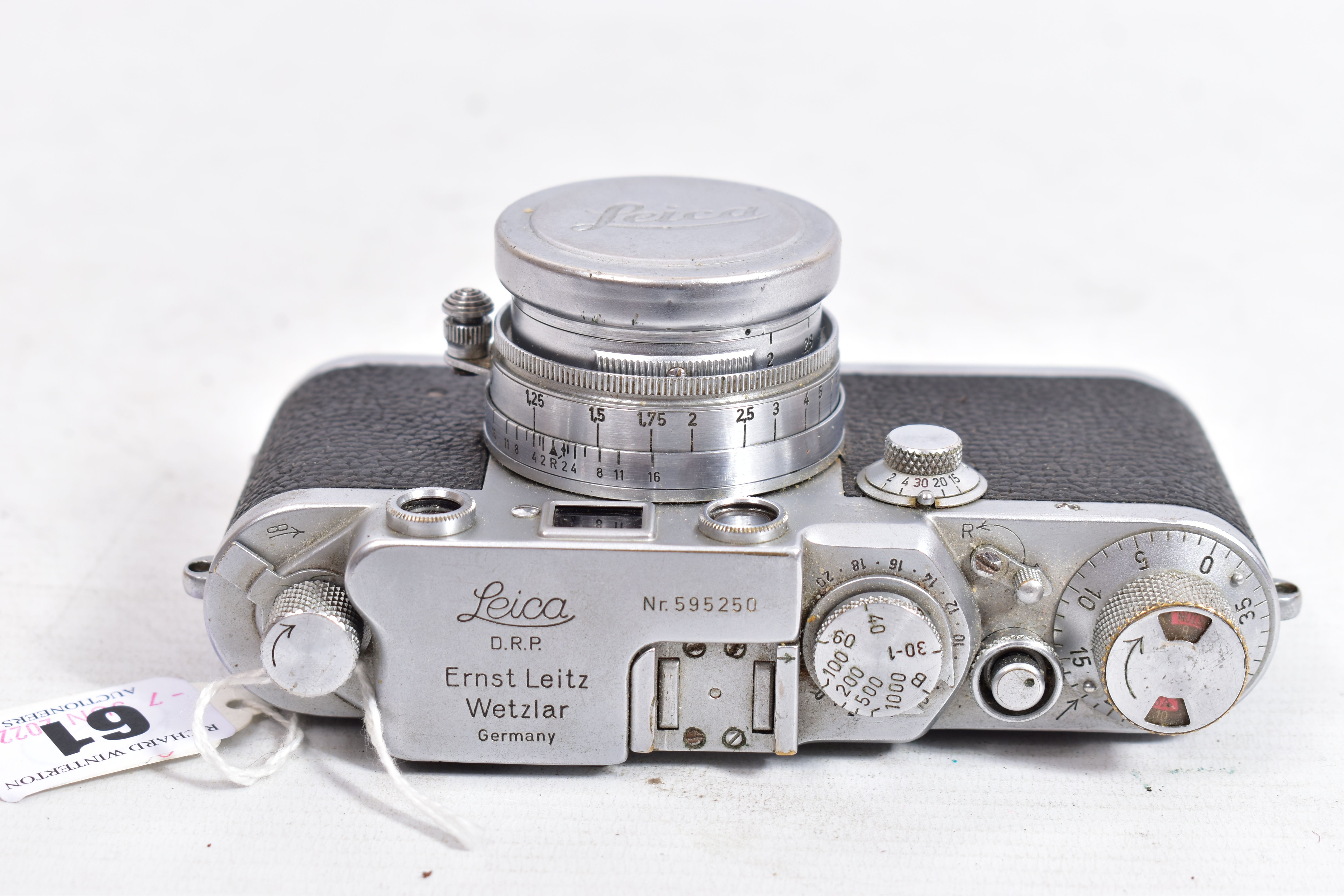 A 1951-2 LEICA lllf RANGEFINDER CAMERA Ser.No. 595250 fitted with a Summitar 5cm f2 lens Ser.No - Image 3 of 5