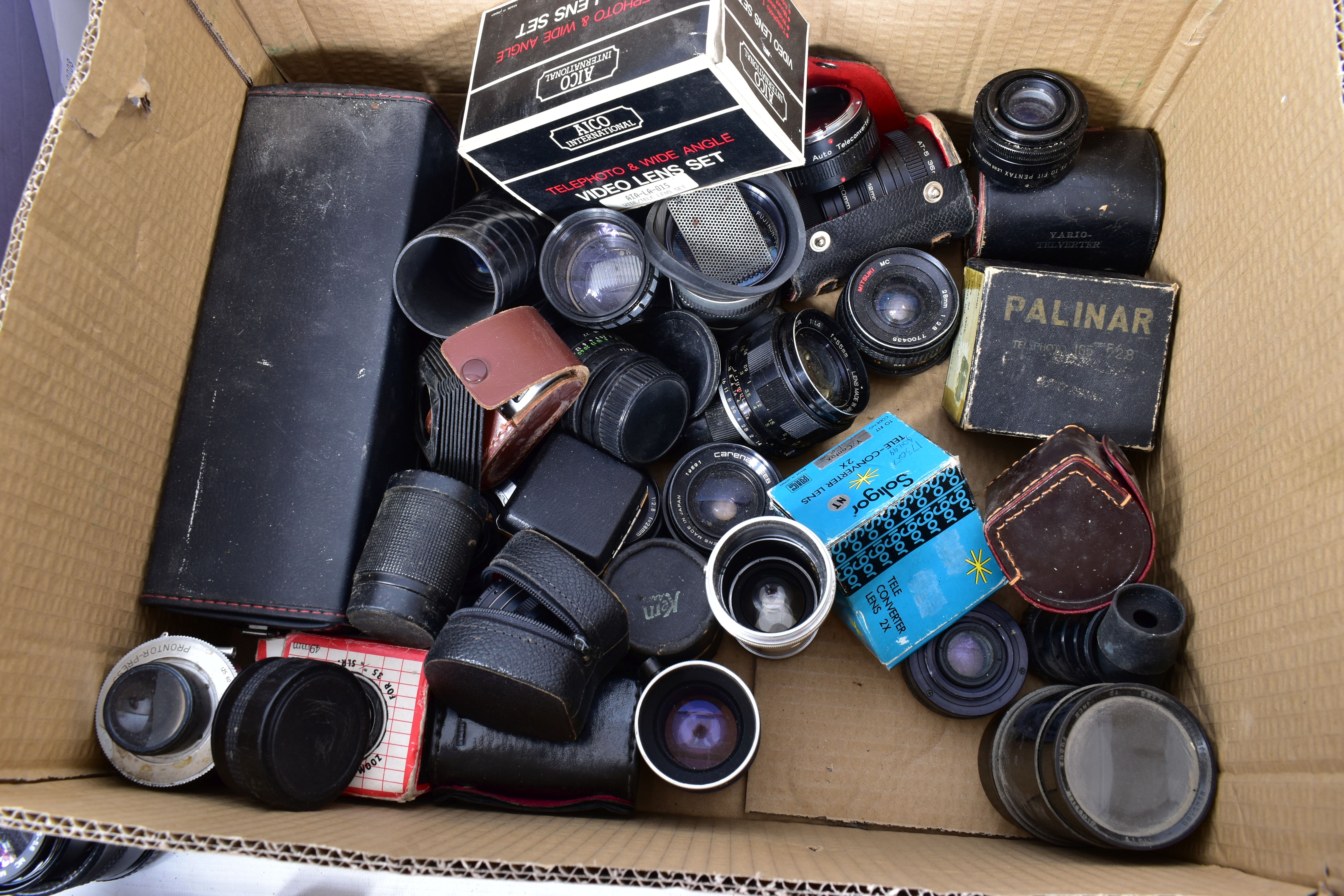 THREE TRAYS OF CAMERA LENSES by makers such as Palina, Prinzflex, Tokina, Hainimex. Kowa etc of - Image 8 of 8