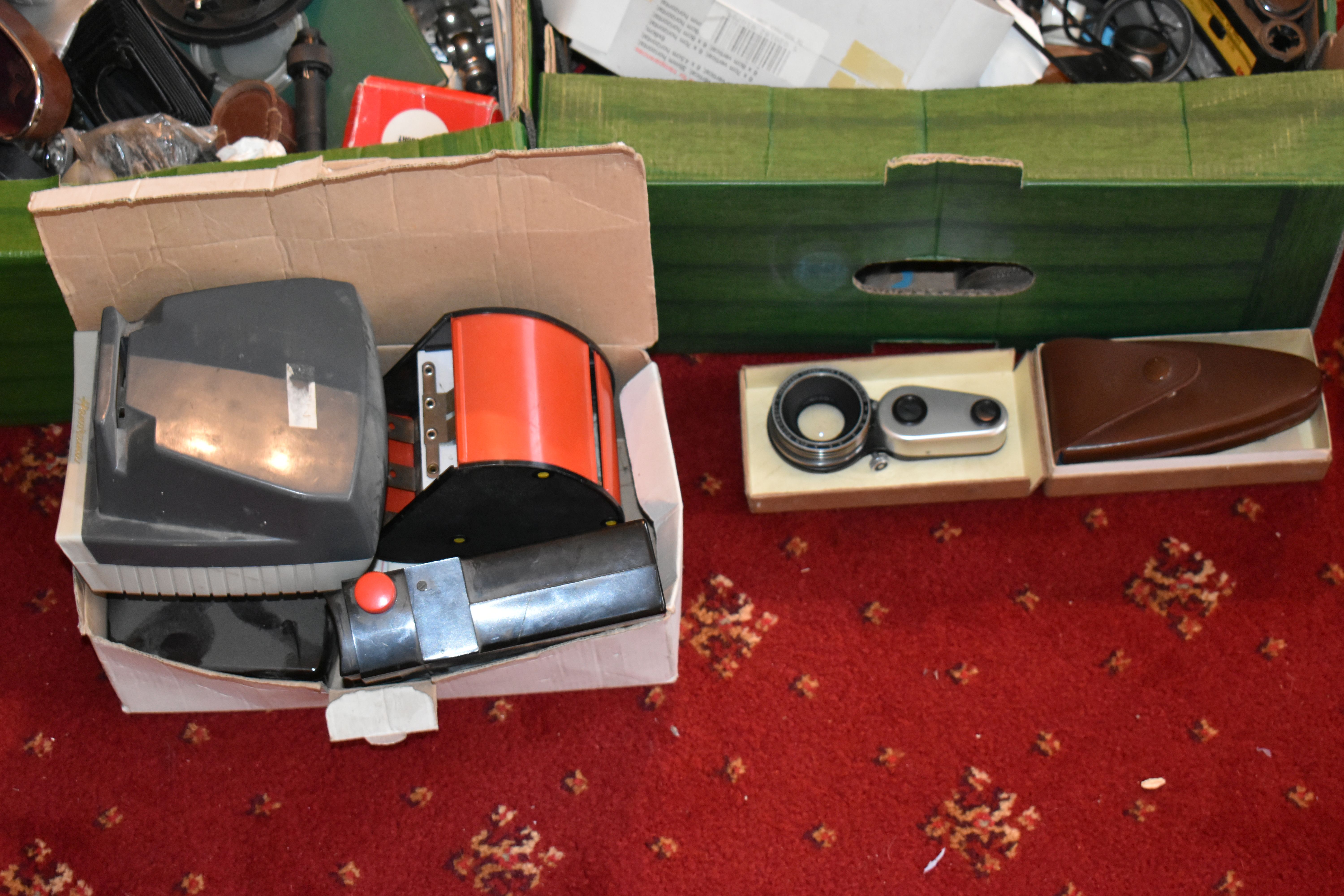 FOUR TRAYS CONTAINING CAMERA PARTS AND ACCESSORIES including a Schneider Focorect, a Lexmark - Image 2 of 4