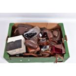 A TRAY CONTAINING EIGHTEEN ZEISS IKON IKONTA FOLDING CAMERAS models include 520/18, 520, 521, 521/2,