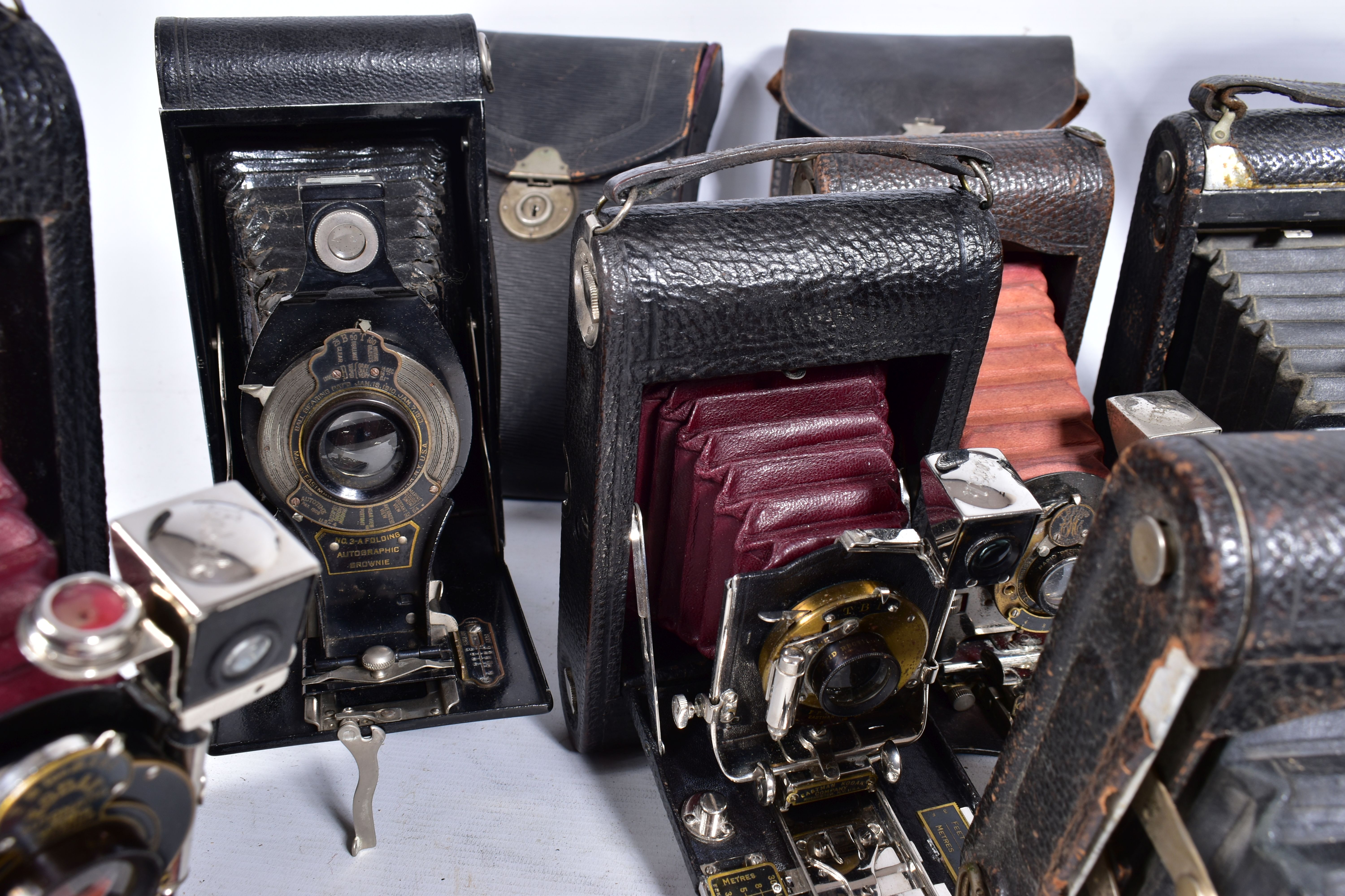 A TRAY CONTAINING LARGE KODAK FOLDING CAMERAS including a No 4A Folding, two No3 pocket, a No3A - Image 3 of 7