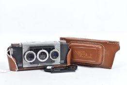 A WHITE STEREO REALIST 1042 STEREO FILM CAMERA with leather case ( camera is ok condition, shutter