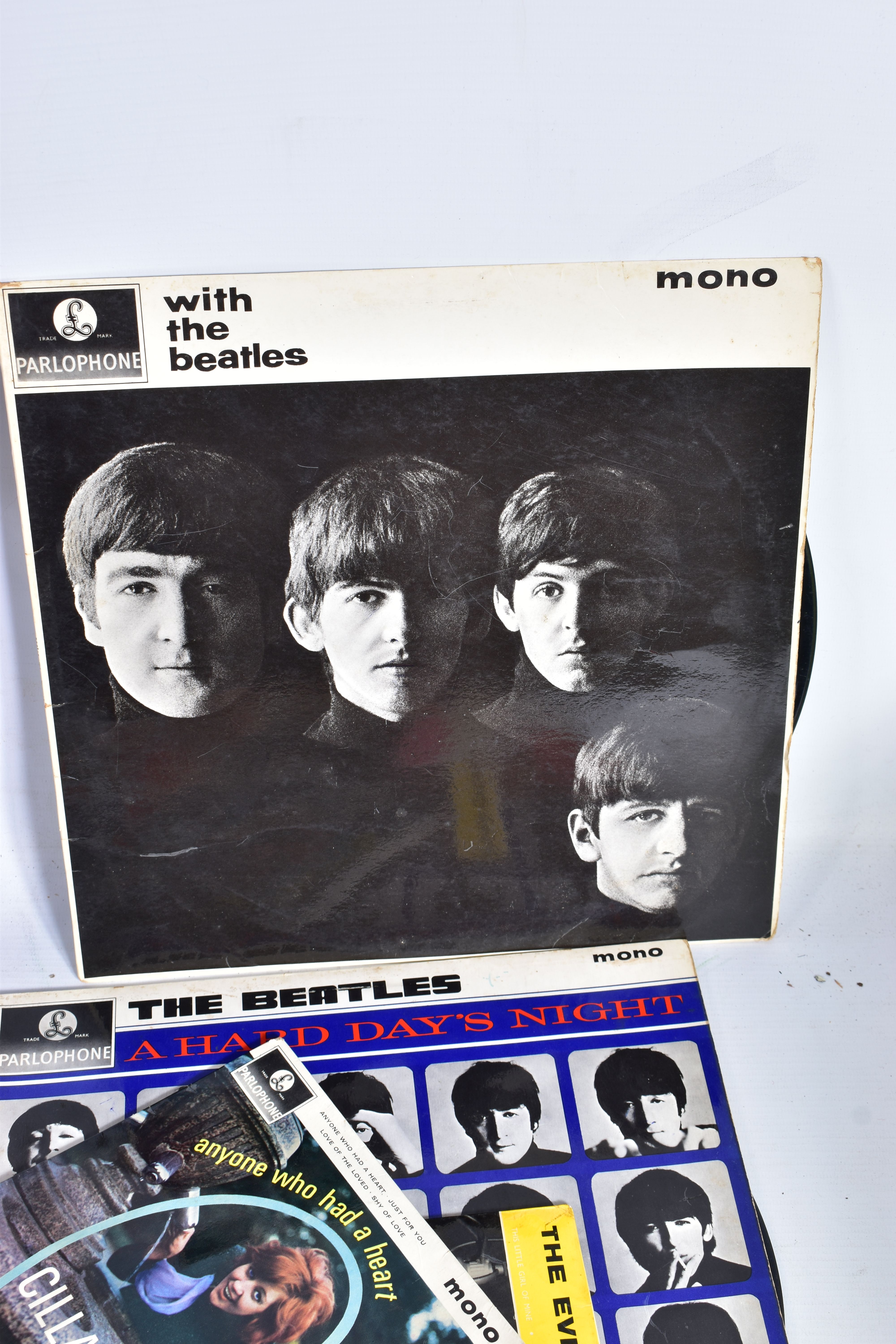 A TRAY CONTAINING OVER ONE HUNDRED AND TEN LPs, SINGLES AND CDs including With The Beatles cover - Image 3 of 5