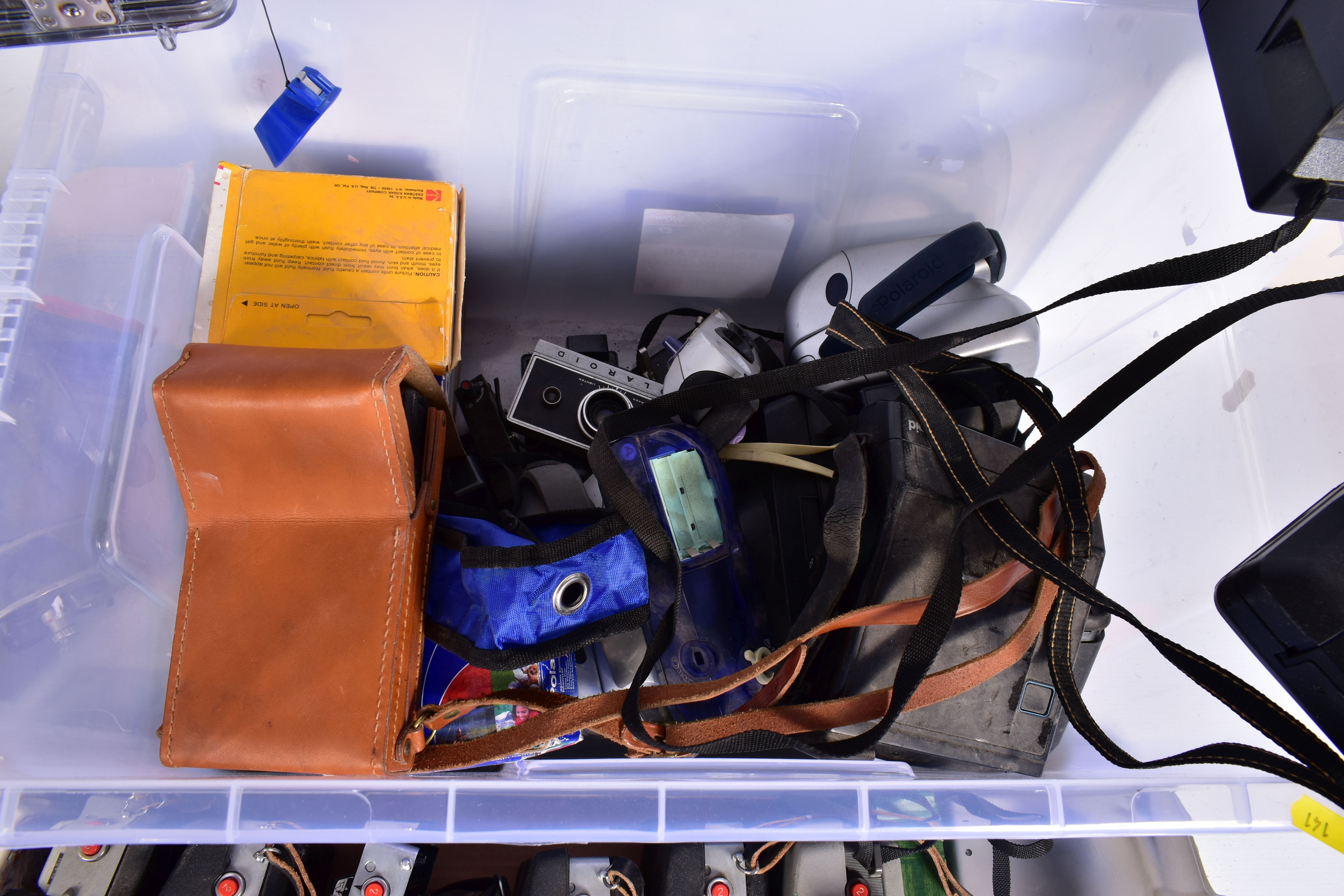 TWO TRAYS CONTAINING POLAROID CAMERAS including a SX70 alpha 1( spares), two SX70 model 2, seven - Image 4 of 7