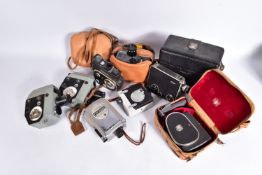 A TRAY CONTAINING VINTAGE CINE CAMERAS including four Krasnogorsk Quarz of different models, an