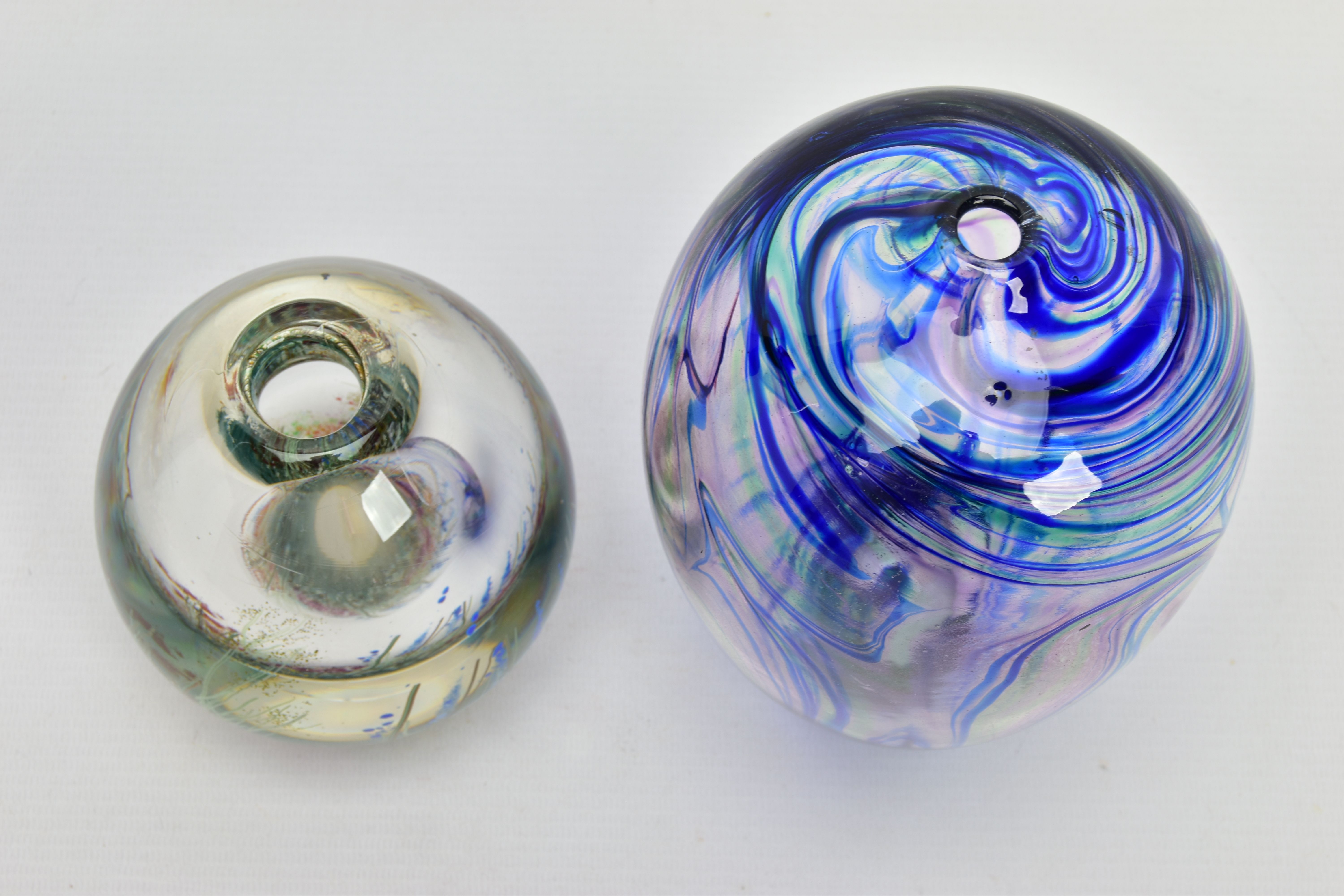 TWO PIECES OF LATE 20TH CENTURY STUDIO GLASS, comprising a Carin Von Drehle (American - Image 2 of 11