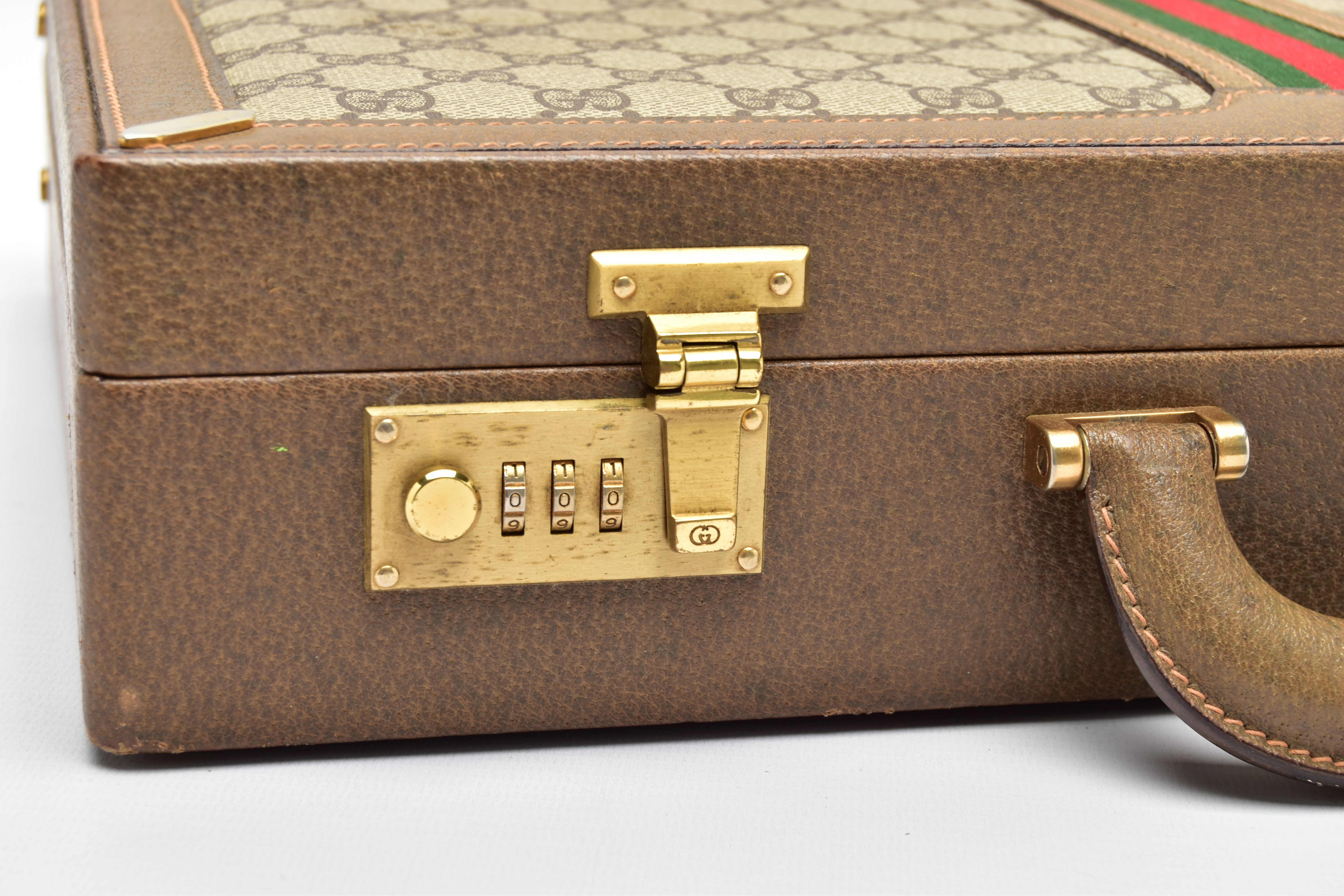 A VINTAGE GUCCI BRIEFCASE WITH GREEN LEATHER TRIM, the front and back vinyl panels with Gucci - Image 7 of 20