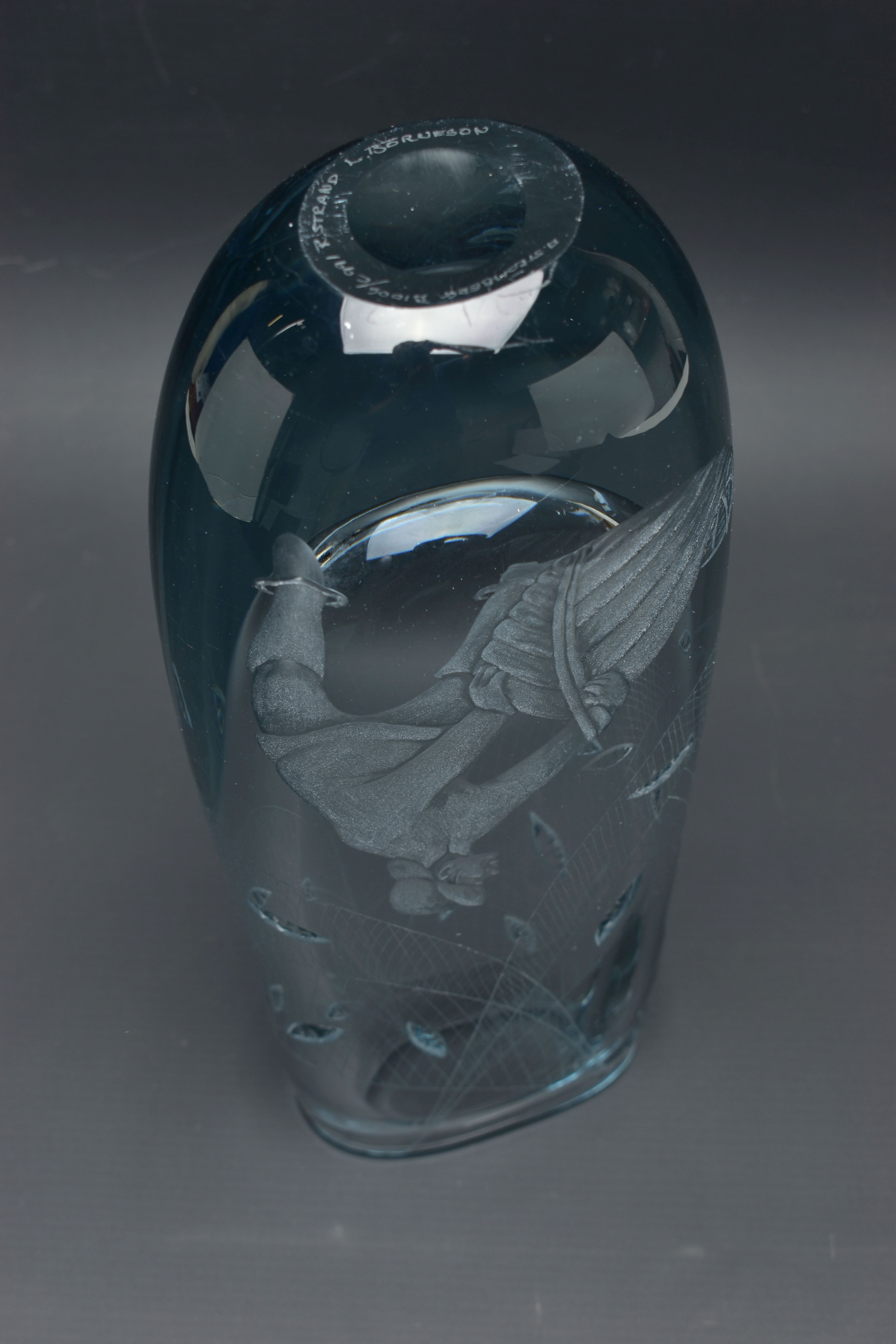 A STROMBERGSHYTTAN WHEEL ENGRAVED VASE OF A FISHERMAN LANDING HIS CATCH, the vase design by Asta - Image 11 of 12