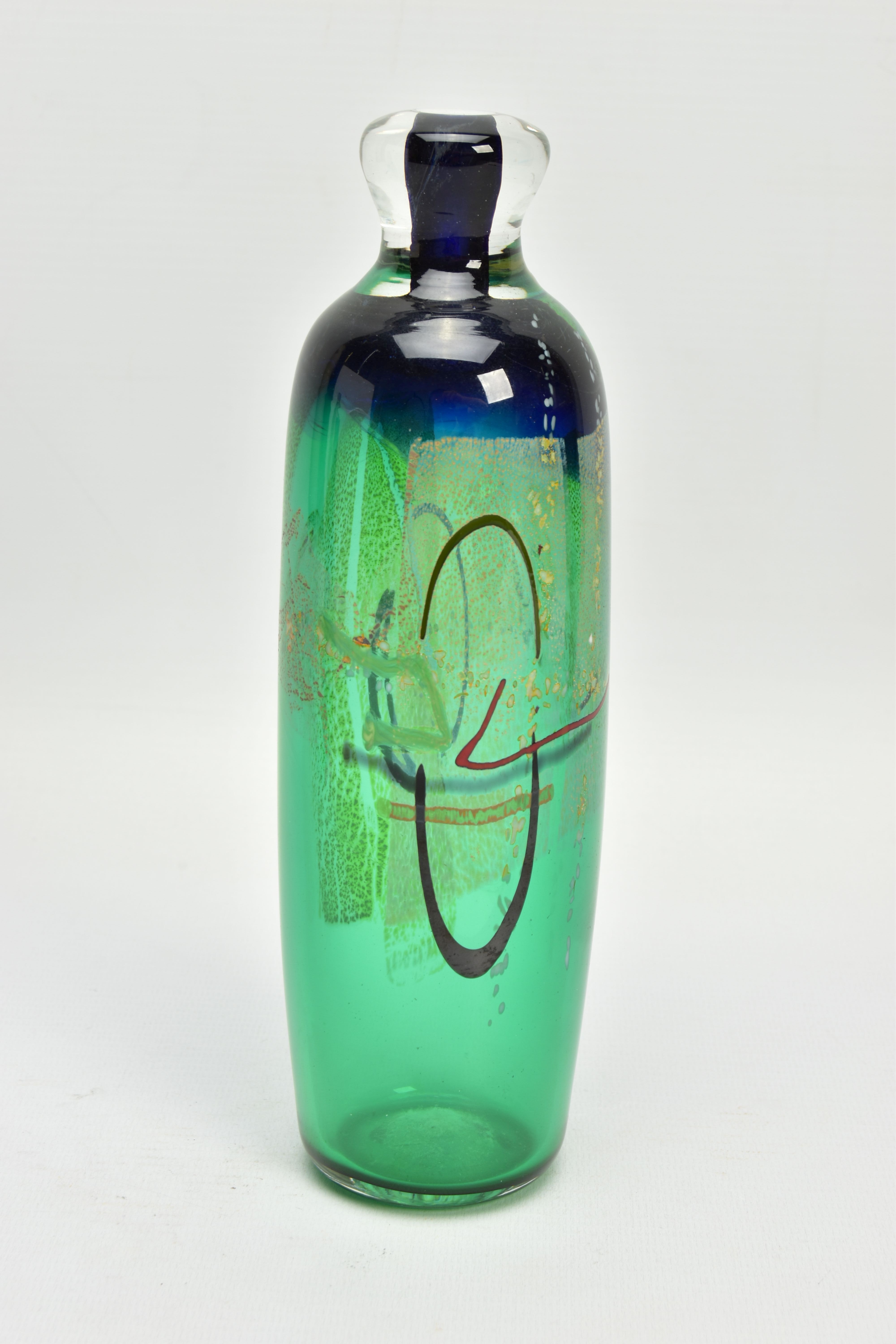 THREE LATER 20TH CENTURY STUDIO GLASS VASES, comprising a blue Iestyn Davies 'Osiris' vase, gold - Image 5 of 10