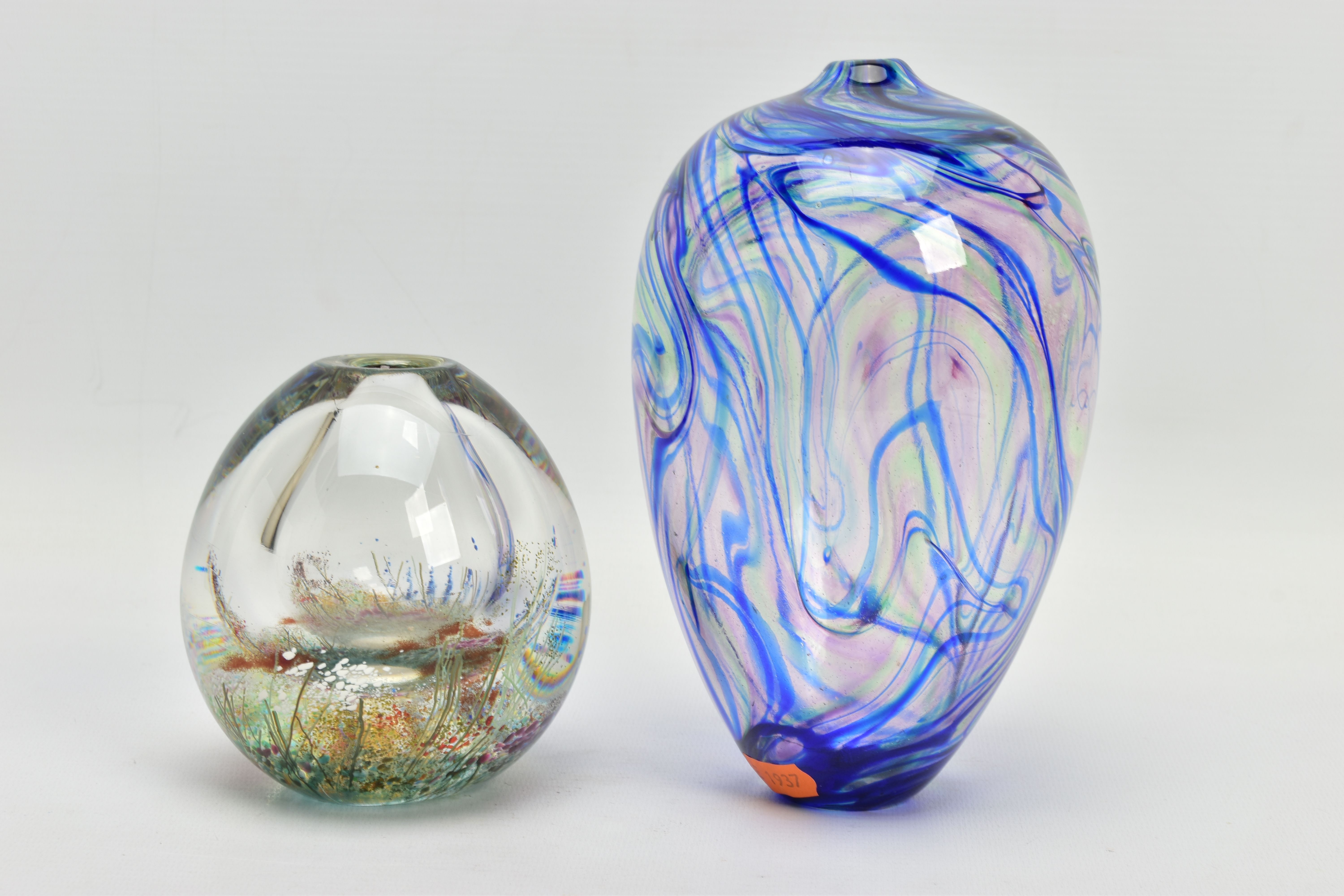 TWO PIECES OF LATE 20TH CENTURY STUDIO GLASS, comprising a Carin Von Drehle (American - Image 3 of 11