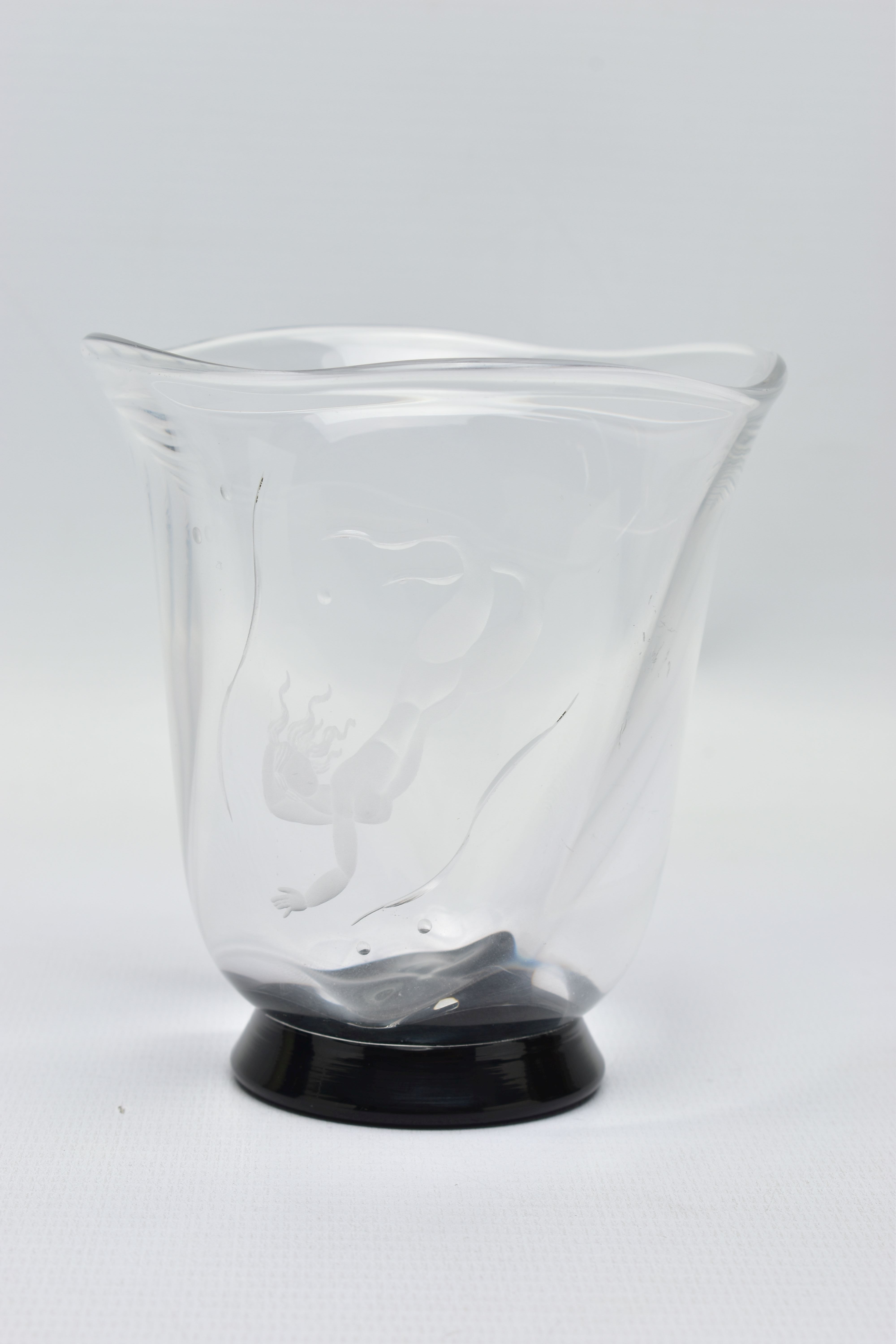SIMON GATE (1883-1945) FOR ORREFORS, A WRYTHERN FORM VASE WITH CLEAR GLASS BODY AND BLACK FOOT