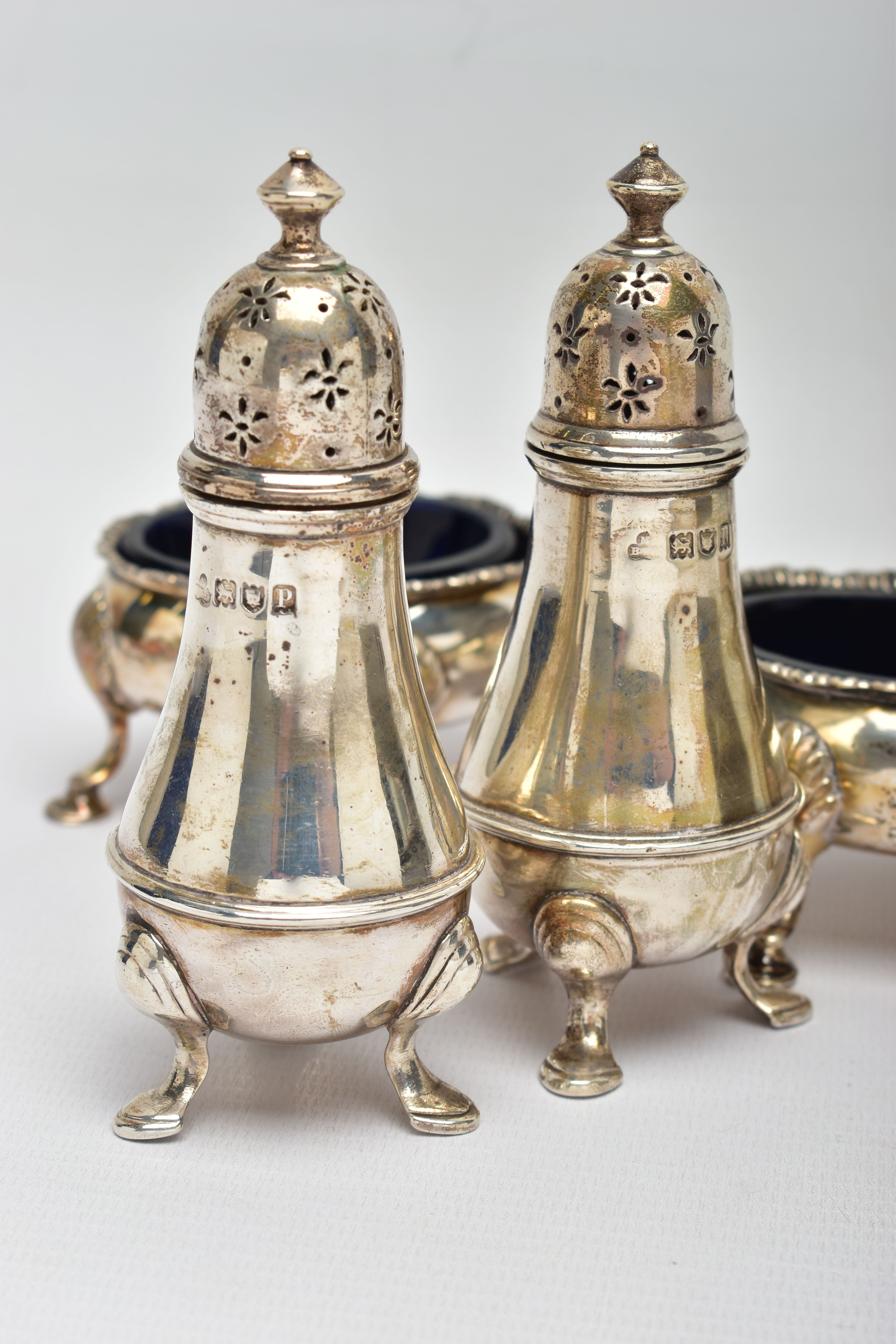 A PAIR OF GEORGE III SILVER OVAL SALTS AND THREE OTHER SILVER CRUET ITEMS, the oval salts with - Image 3 of 8