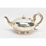 A MID VICTORIAN SILVER TEAPOT OF COMPRESSED MELON FORM, domed circular finial, S scroll handle