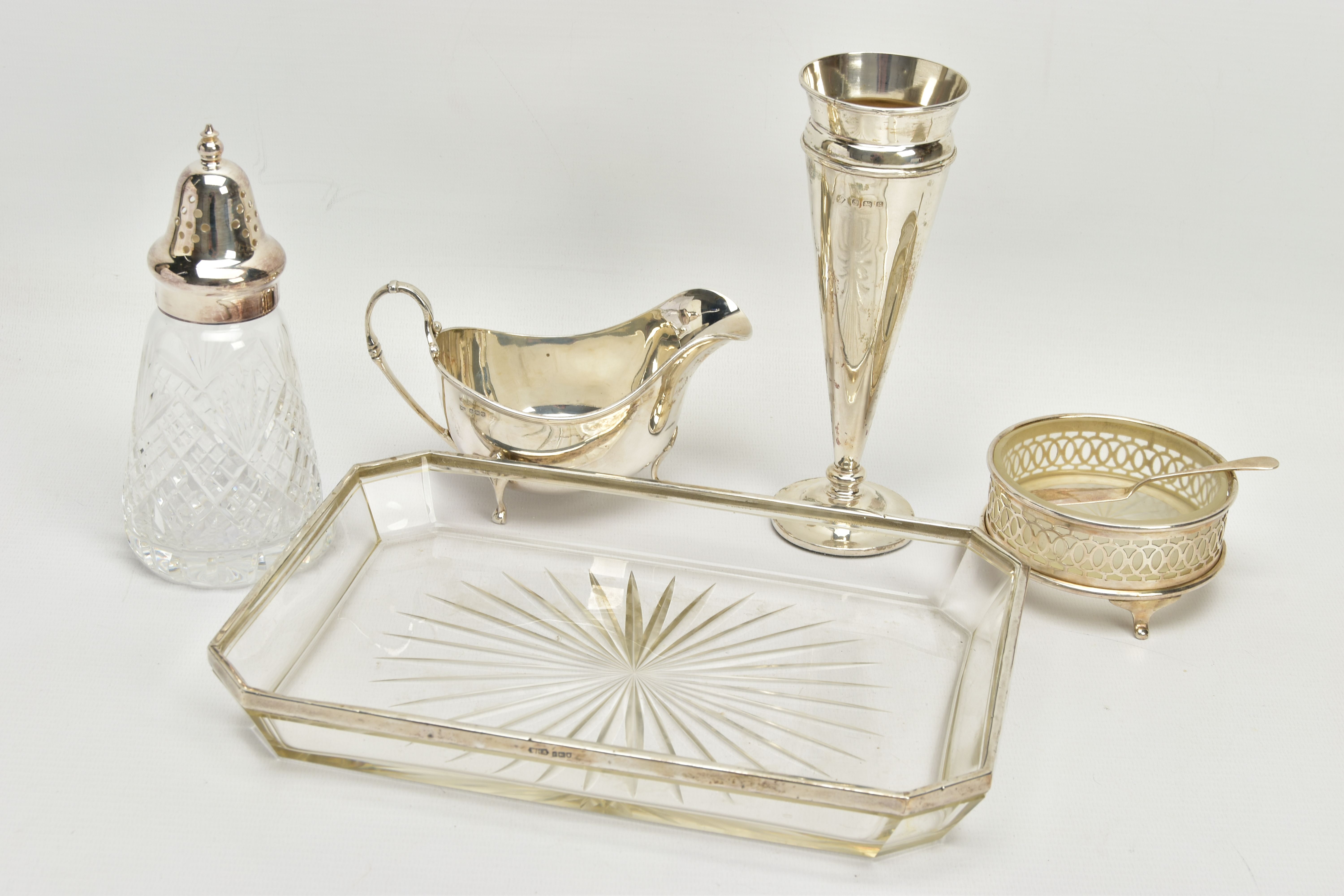 A PARCEL OF SILVER AND SILVER MOUNTED ITEMS, comprising a George V sauce boat, on three cabriole - Image 7 of 15