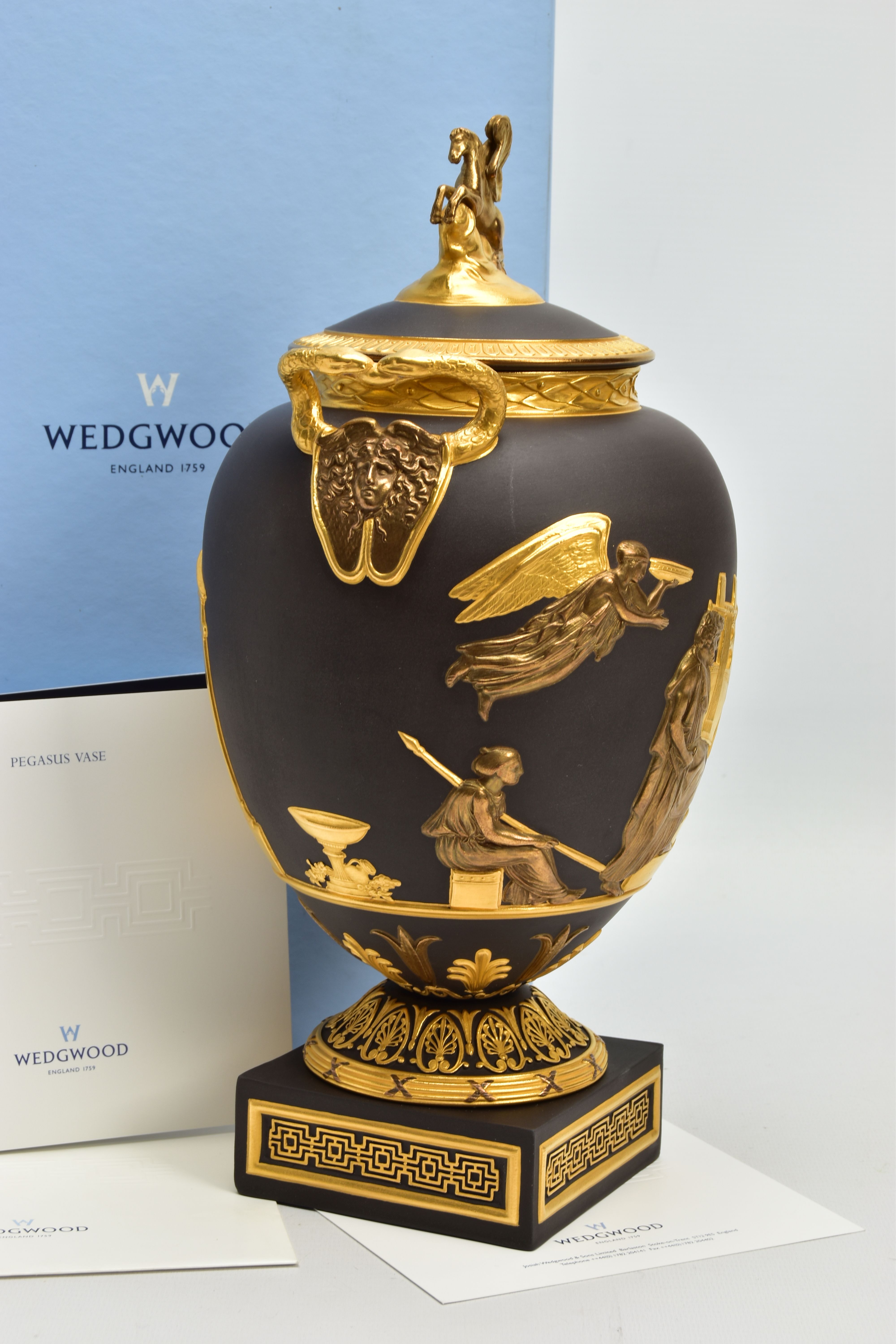 A BOXED WEDGWOOD MASTERPIECE COLLECTION LIMITED EDITION BLACK BASALT AND GILT PEGASUS VASE AND - Image 2 of 11