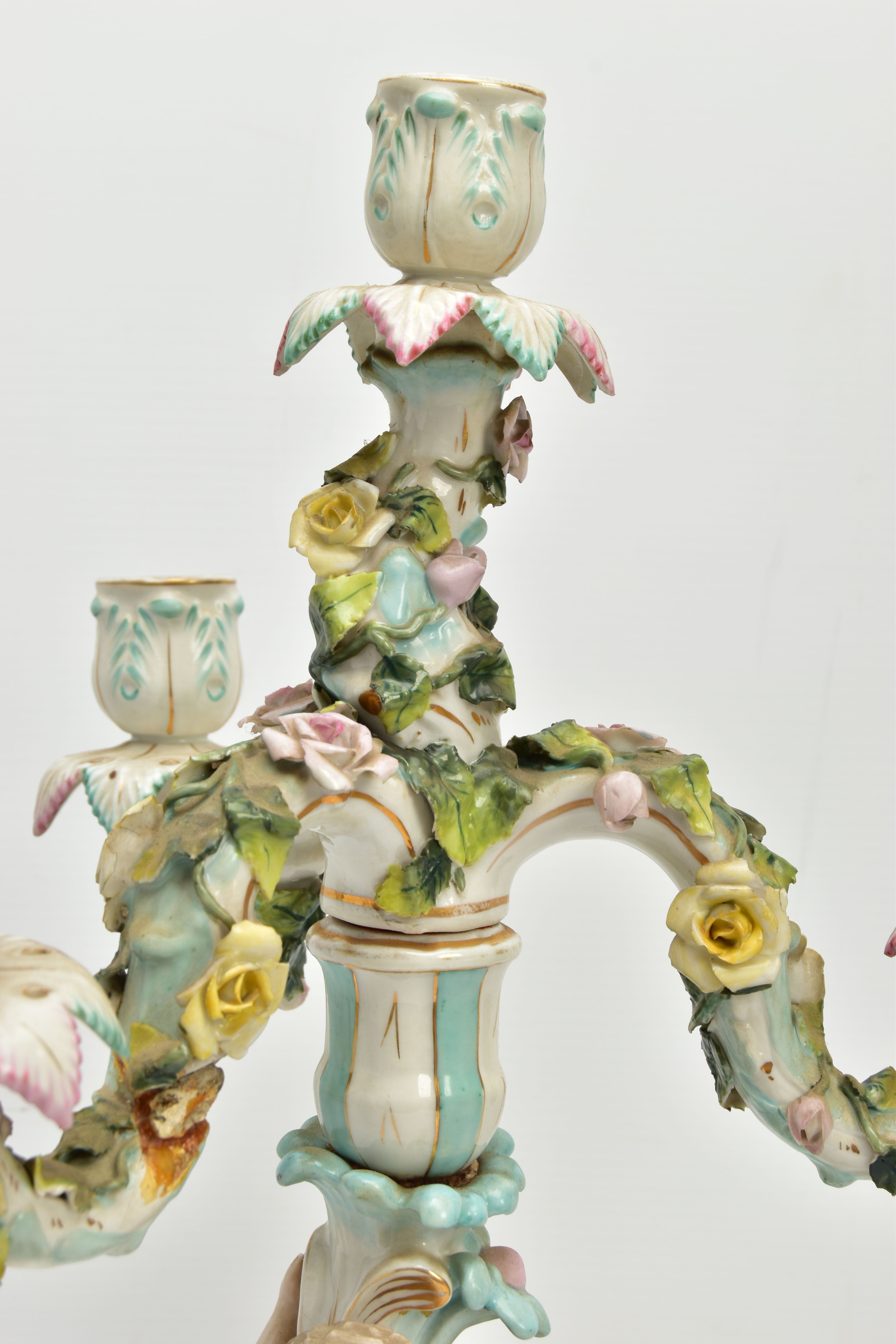 A PAIR OF LATE 19TH / EARLY 20TH CENTURY PLAUE PORCELAIN FLORALLY ENCRUSTED FIGURAL CANDELABRA, each - Image 19 of 23