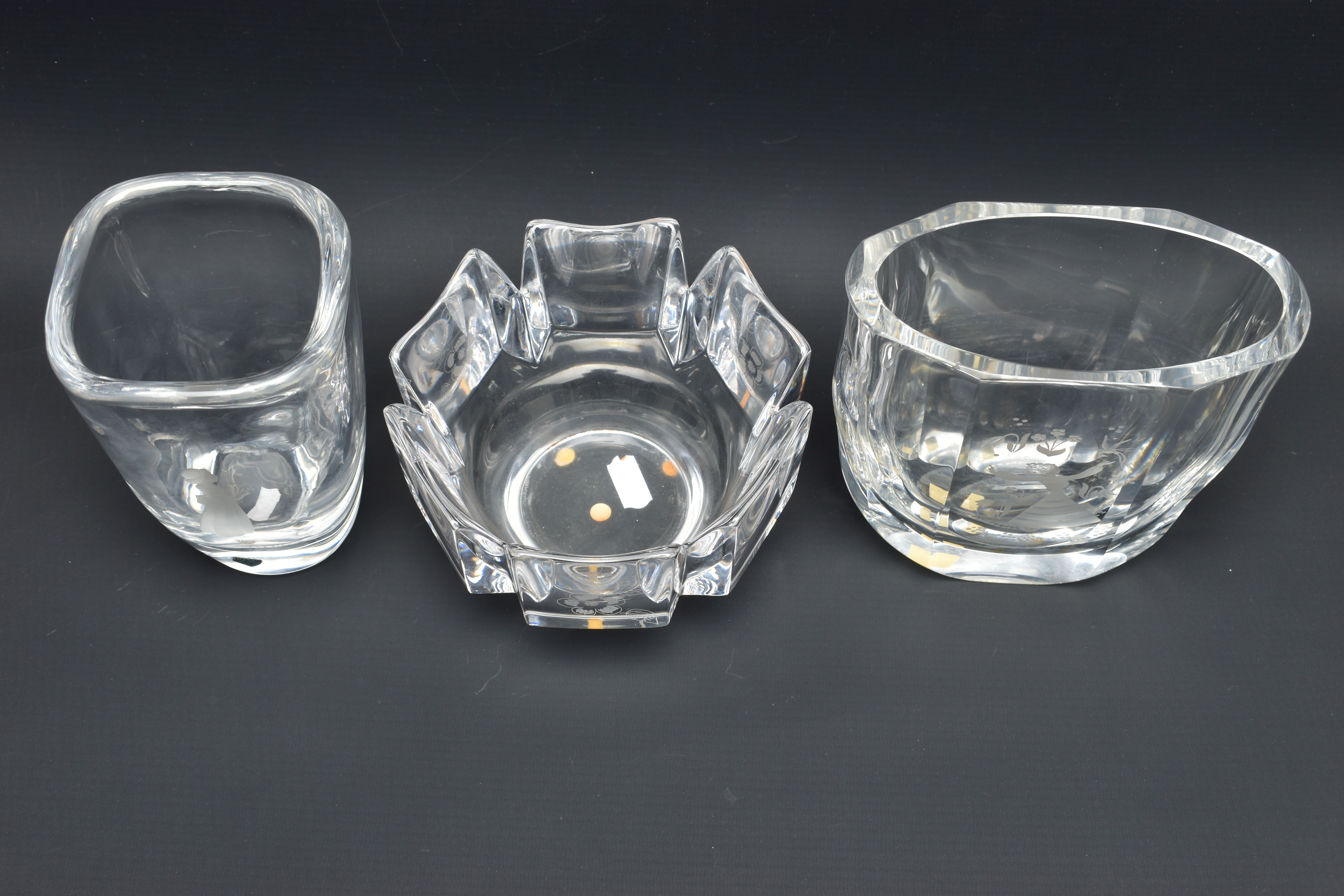 THREE PIECES OF ORREFORS GLASS, comprising a Corona bowl, the castellated panels are alternately - Image 2 of 14