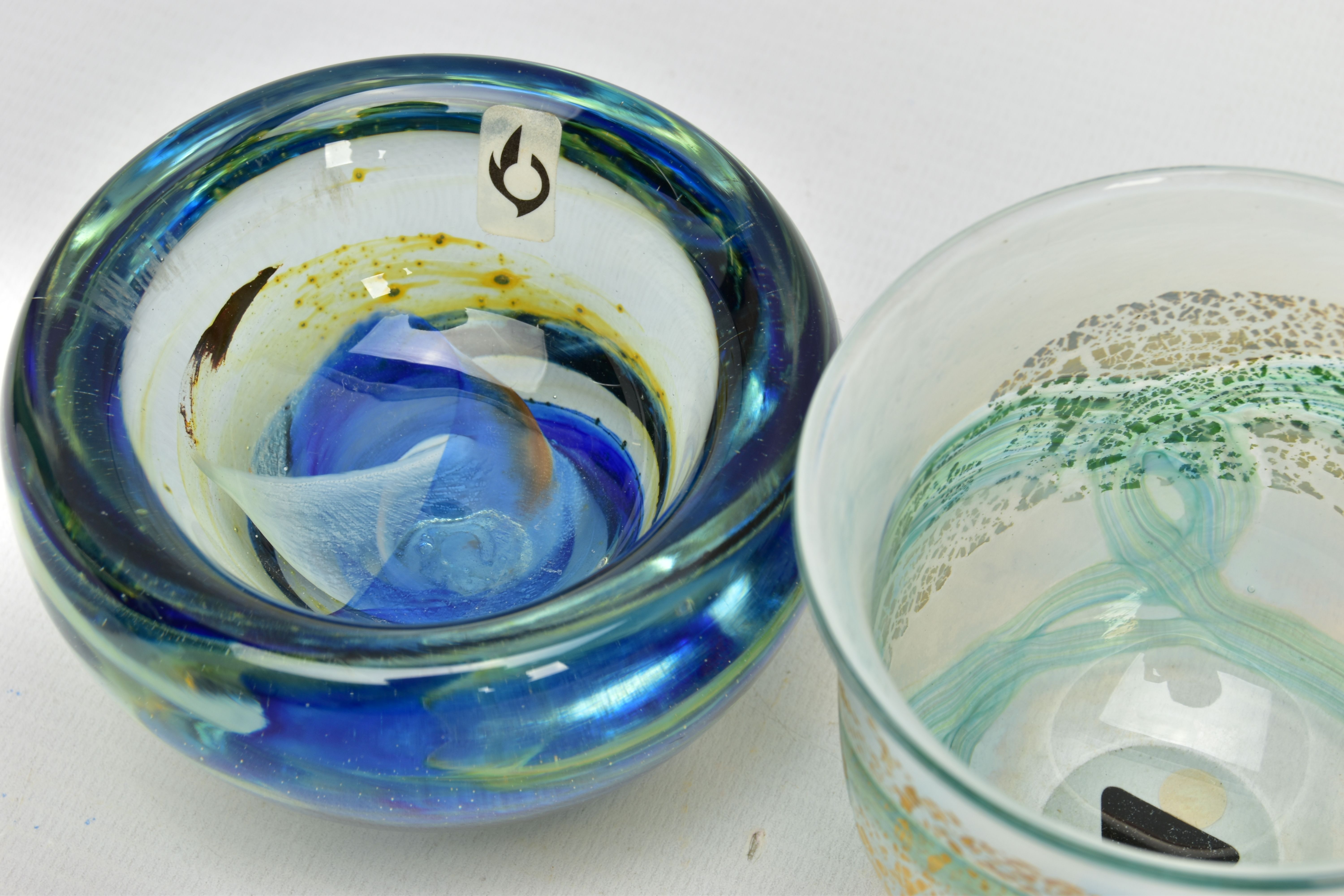 THREE ISLE OF WIGHT STUDIO GLASS BOWLS, the two shorter bowls have impressed marks to the base and - Image 5 of 9