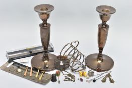 A BOX OF ASSORTED SILVER, to include two matching weighted silver candle sticks, hallmarked ‘
