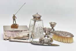 AN ASSORTMENT OF SILVERWARE, to include a rectangular silver cigarette box, engine turned pattern