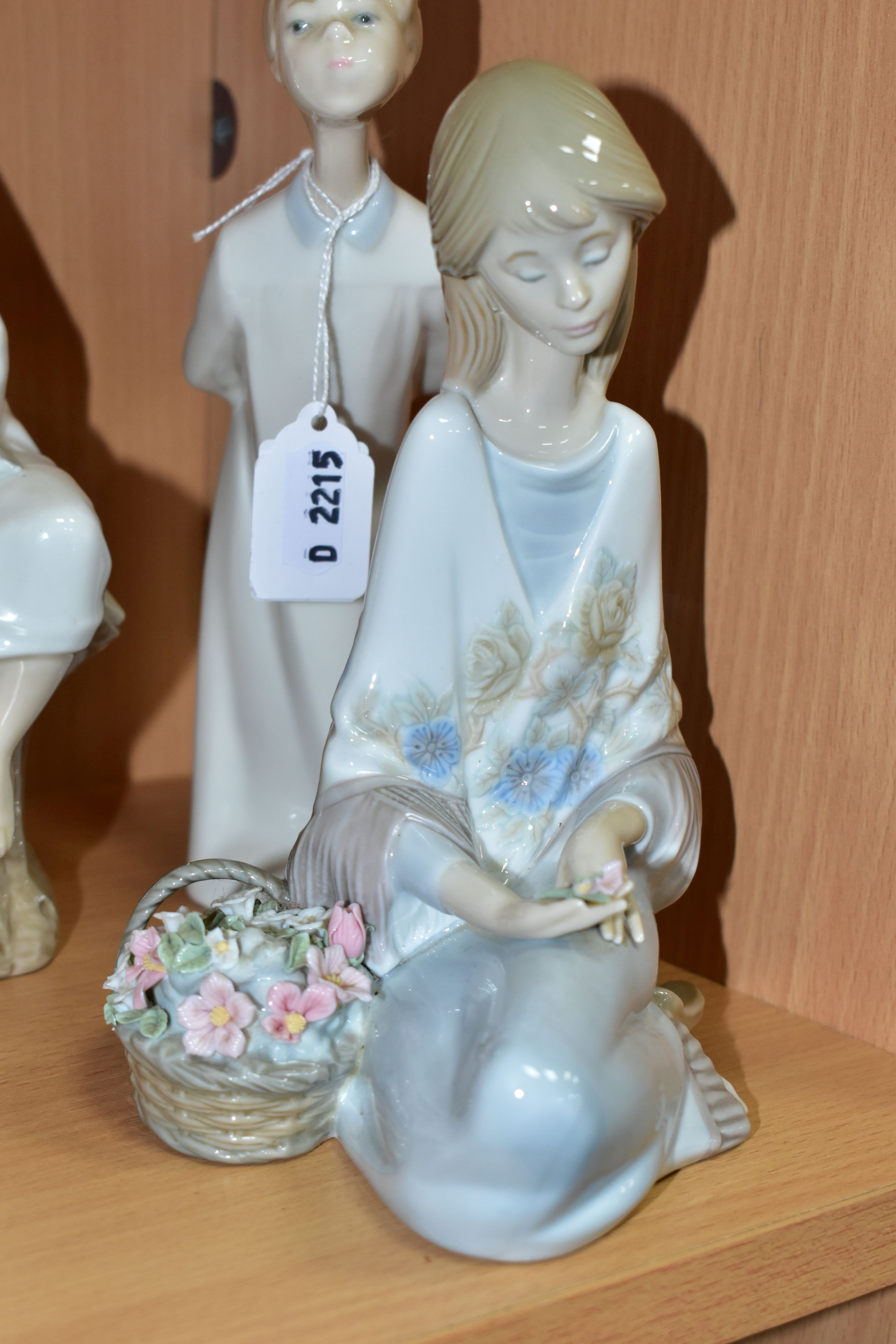 THREE LLADRO FIGURINES, comprising Flowers Song 7607, sculptor Juan Huerta, printed 'Lladro Museum - Image 2 of 5