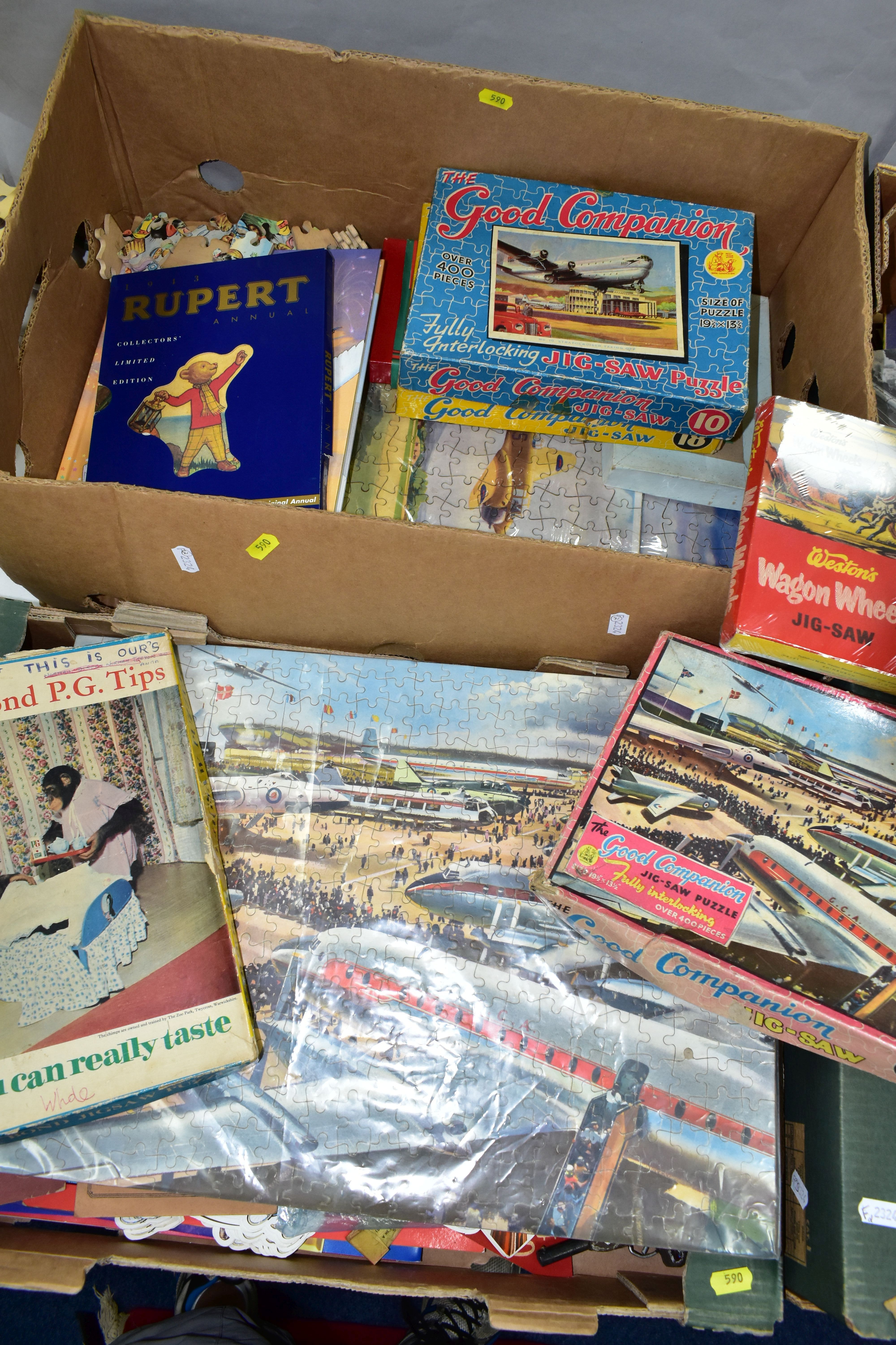 FOUR BOXES OF 1920S CHILDREN'S BOOKS, GAMES AND JIGSAWS, consisting two Brooke Bond P.G Tips - Image 5 of 5