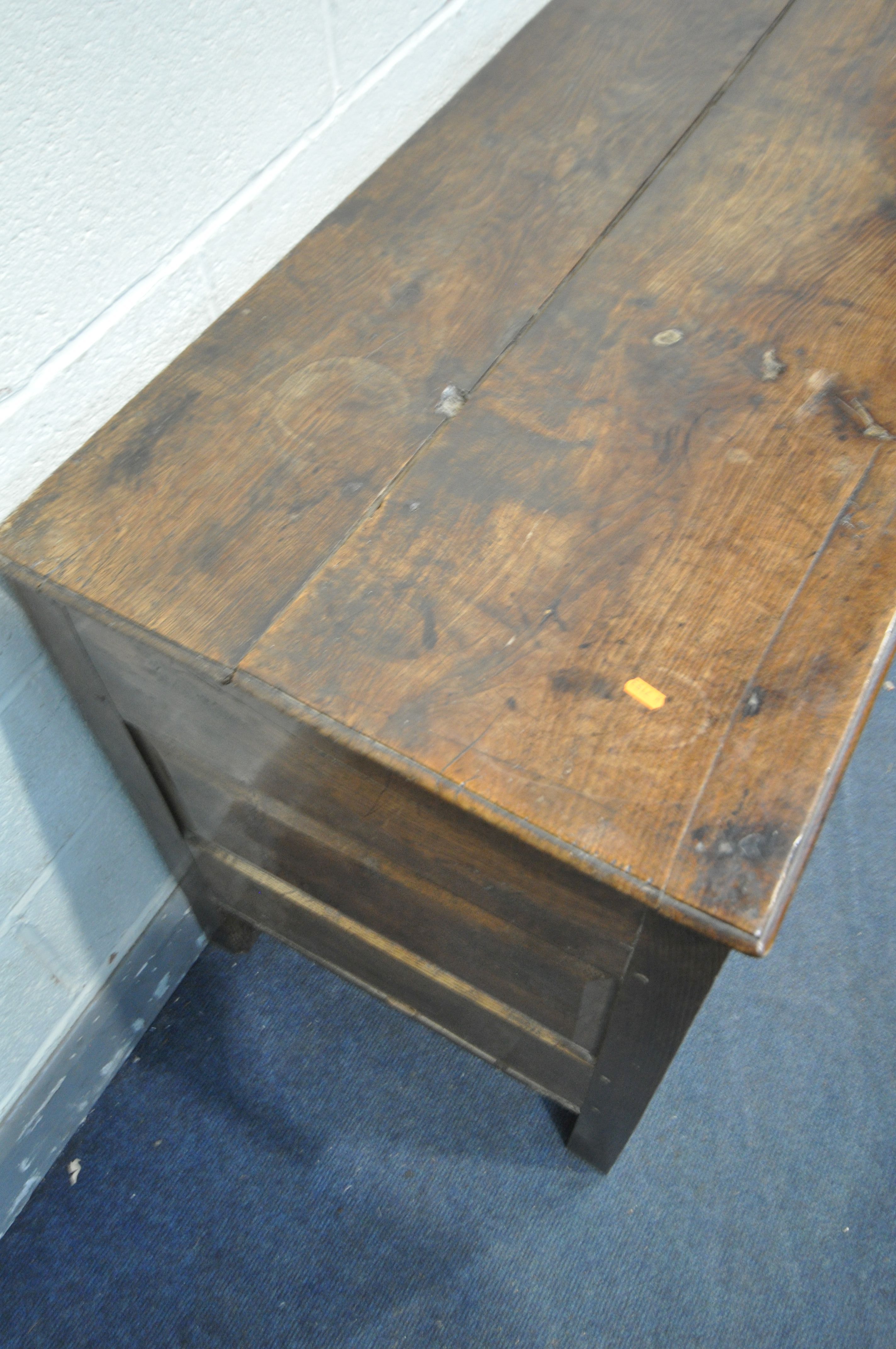 A GEORGIAN OAK COFFER, the top loose due to no hinges, length 135cm x depth 58cm x height 80cm ( - Image 4 of 6