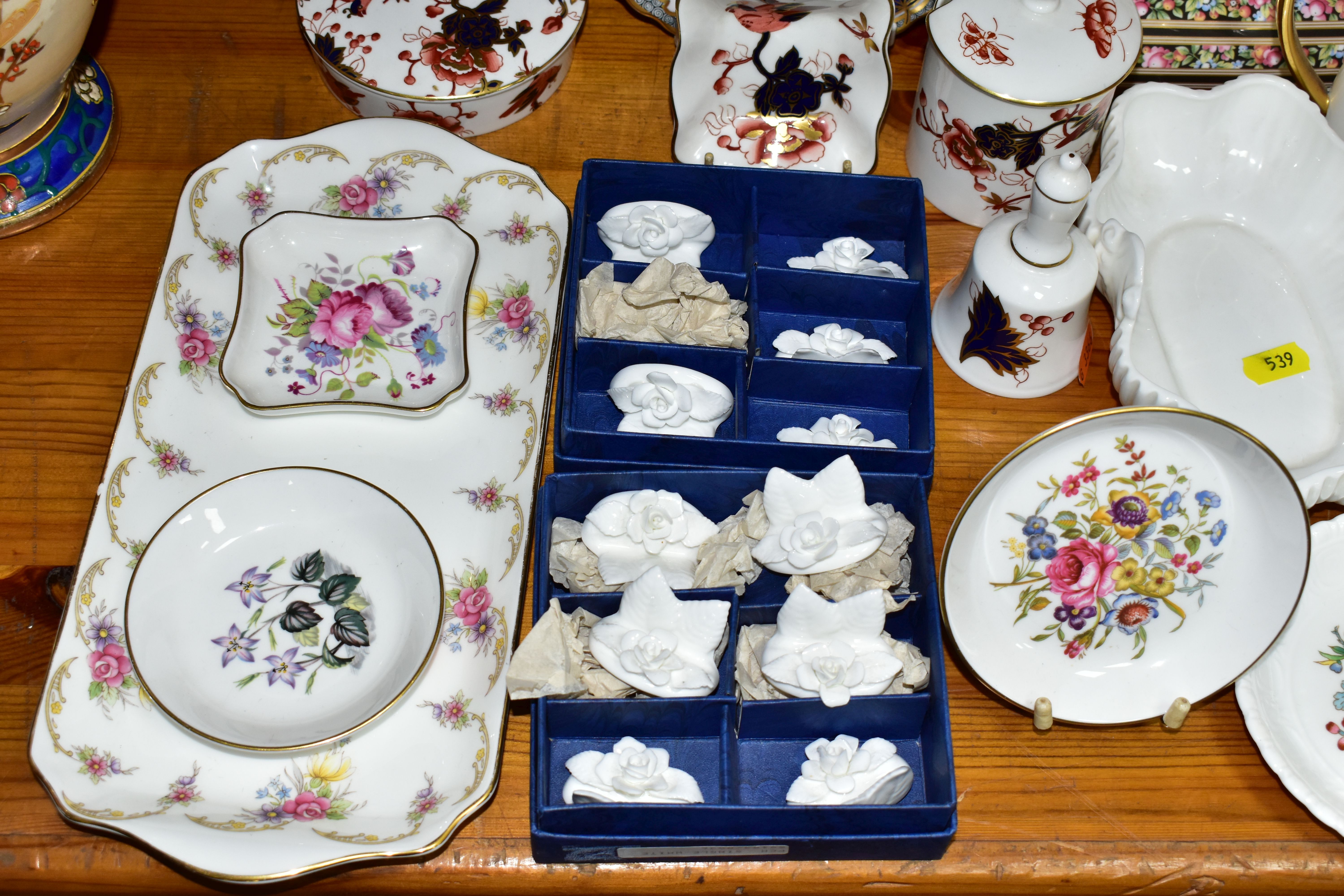 A GROUP OF WEDGWOOD AND COALPORT GIFTWARE, comprising a boxed Wedgwood Jasperware plate ' - Image 2 of 4