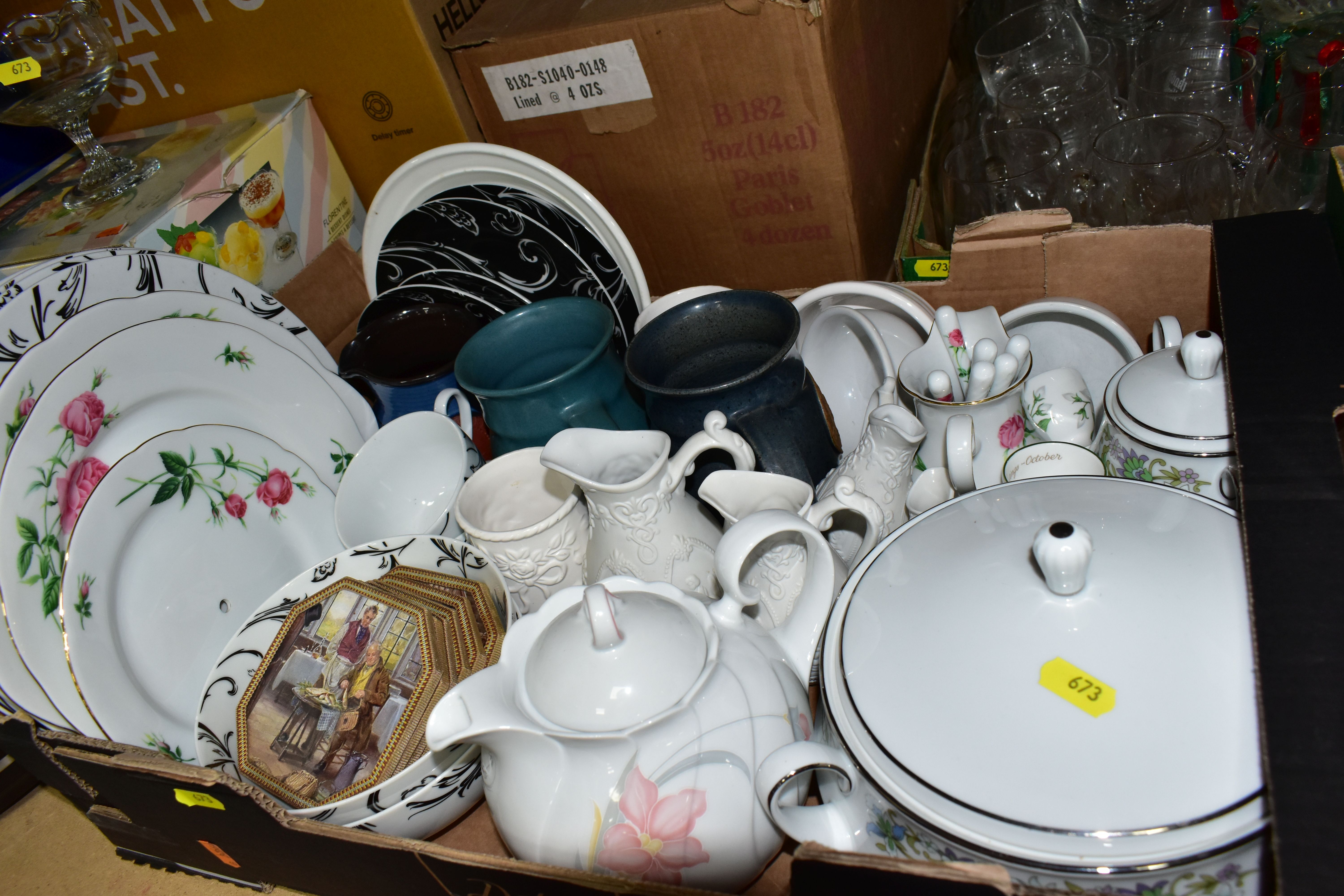 FOUR BOXES OF CERAMICS AND GLASSWARE, BOXED GLASSWARE AND KITCHEN APPLIANCES, ETC including a Drew & - Image 4 of 8