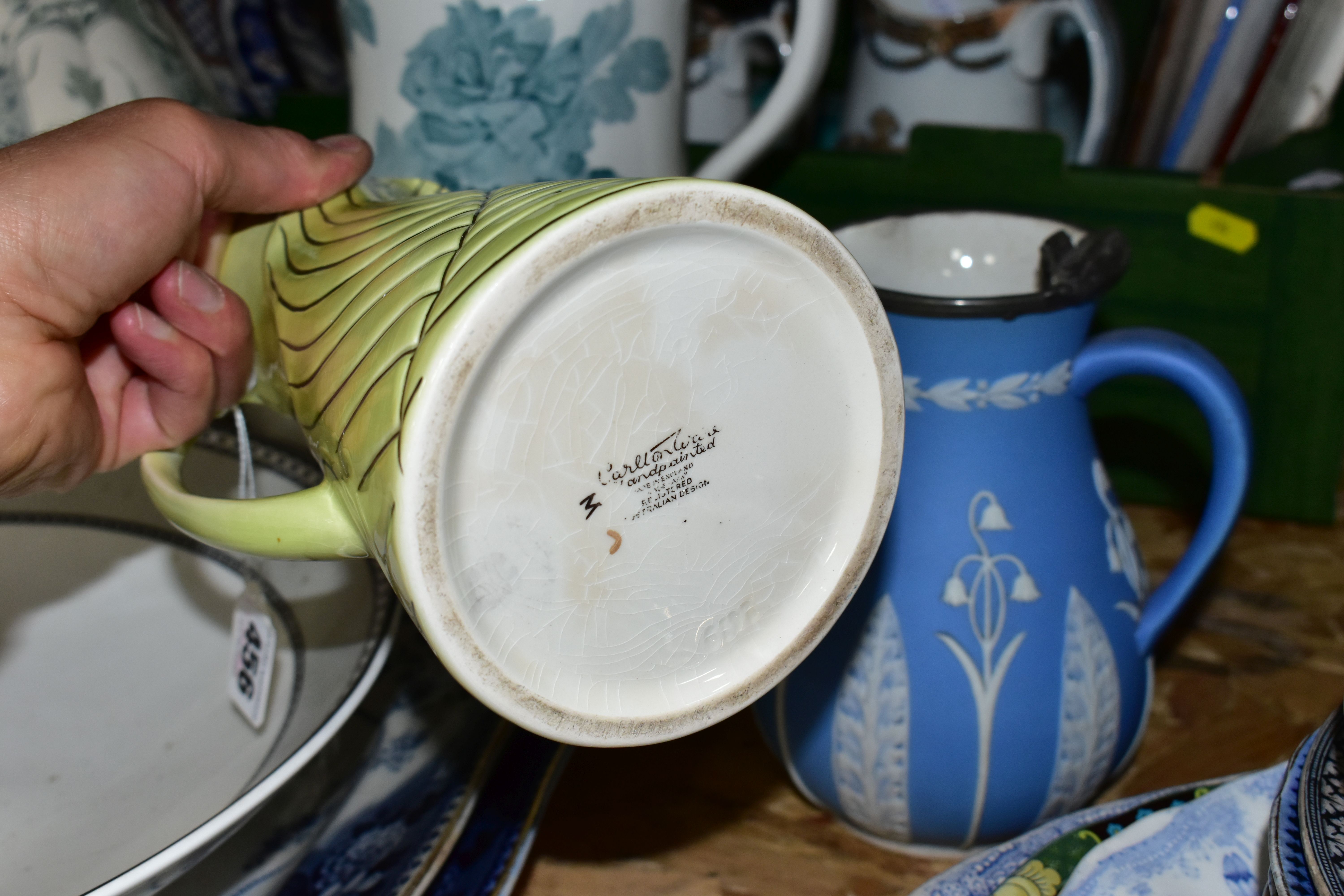 TWO BOXES AND LOOSE CERAMICS AND METALWARES, to include a wooden cased mixed canteen of Mappin & - Image 7 of 11