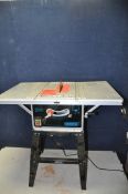 A DRAPER BTS252 TABLE SAW with blade and stand (PAT pass and working)