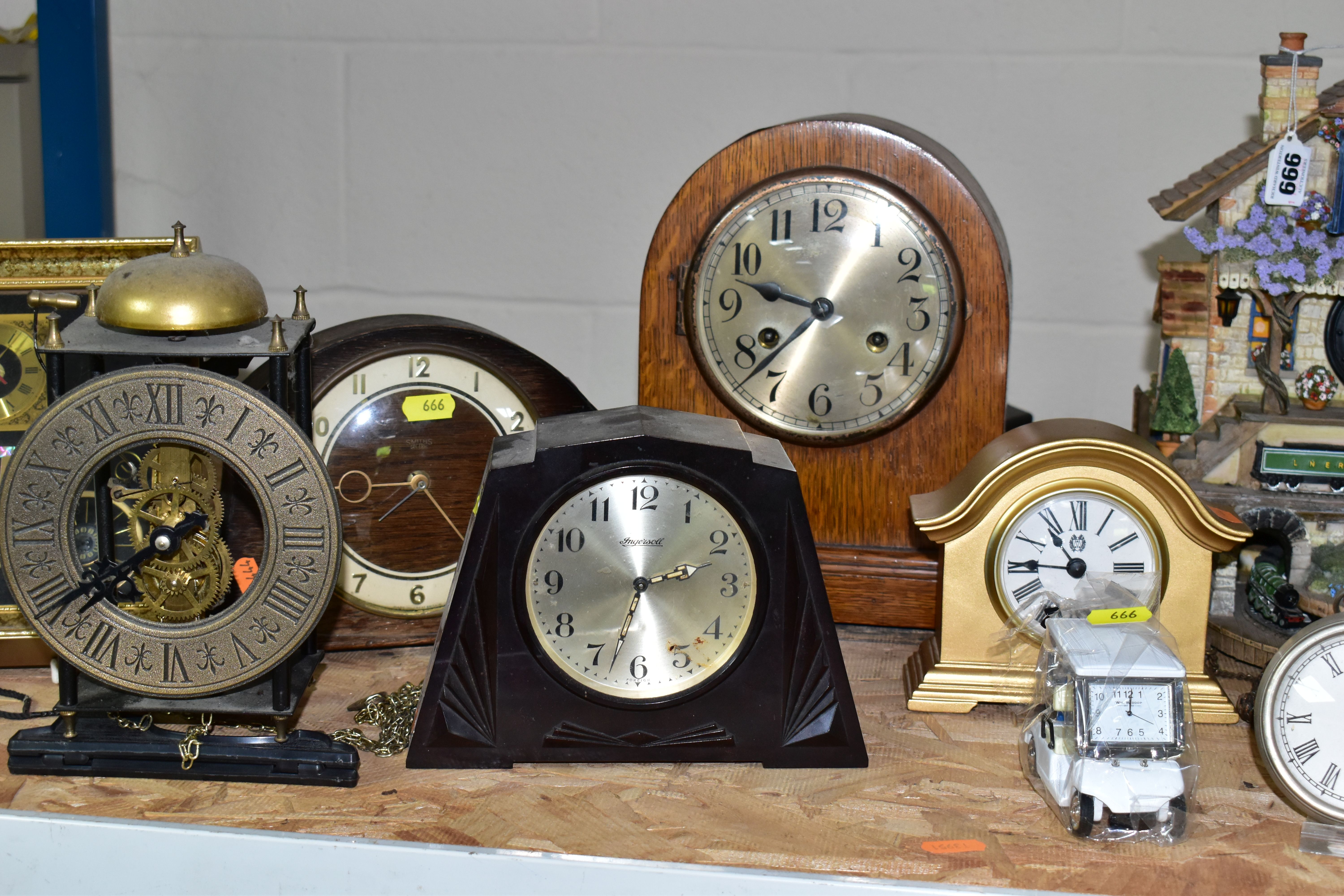 A COLLECTION OF ASSORTED CLOCKS AND BAROMETERS, including three oak cased mantel clocks, a battery - Image 3 of 8